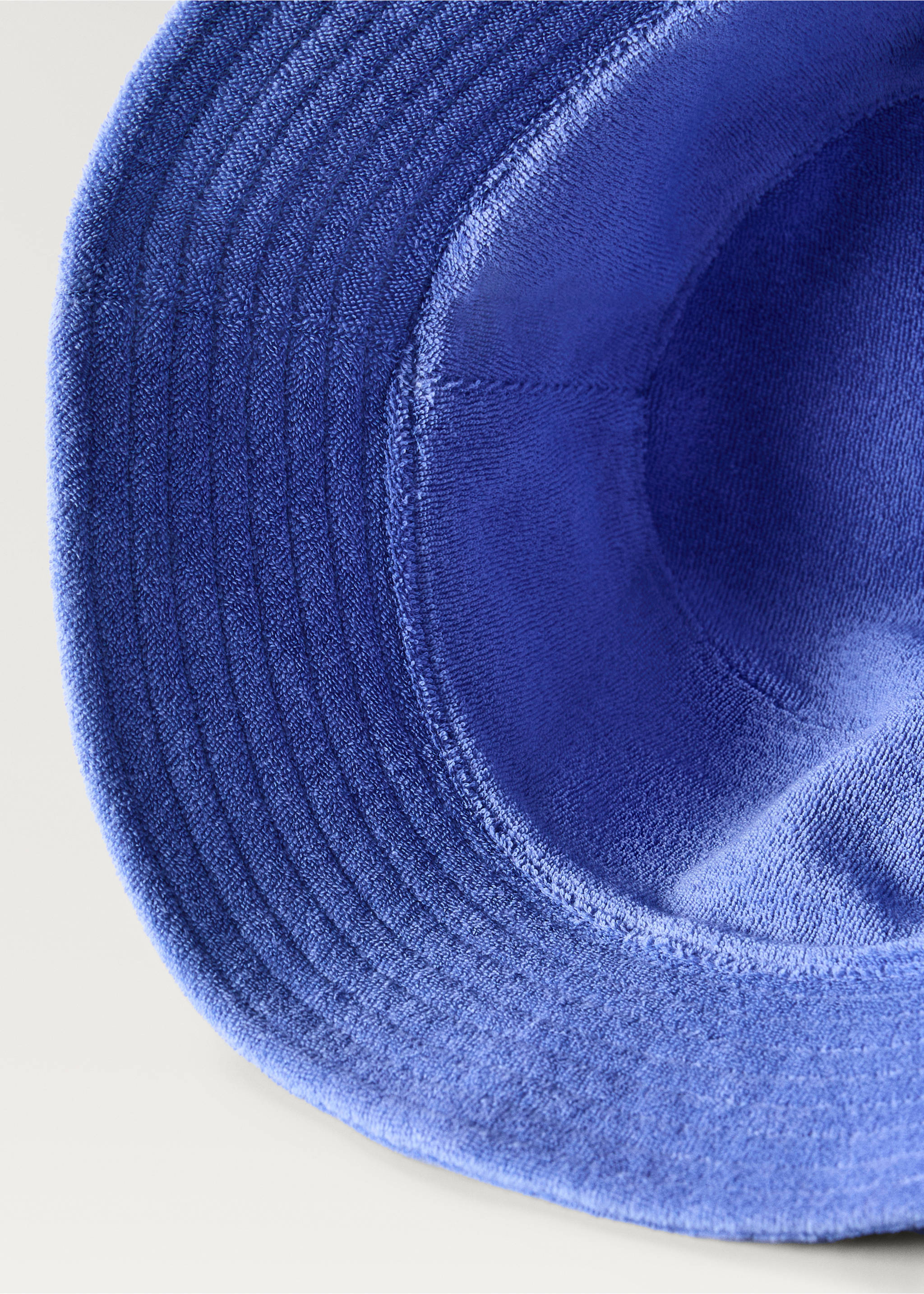 Bucket hat met handdoekeffect - Detail van het artikel 1, Blauw. Ref: 87077189-00.
