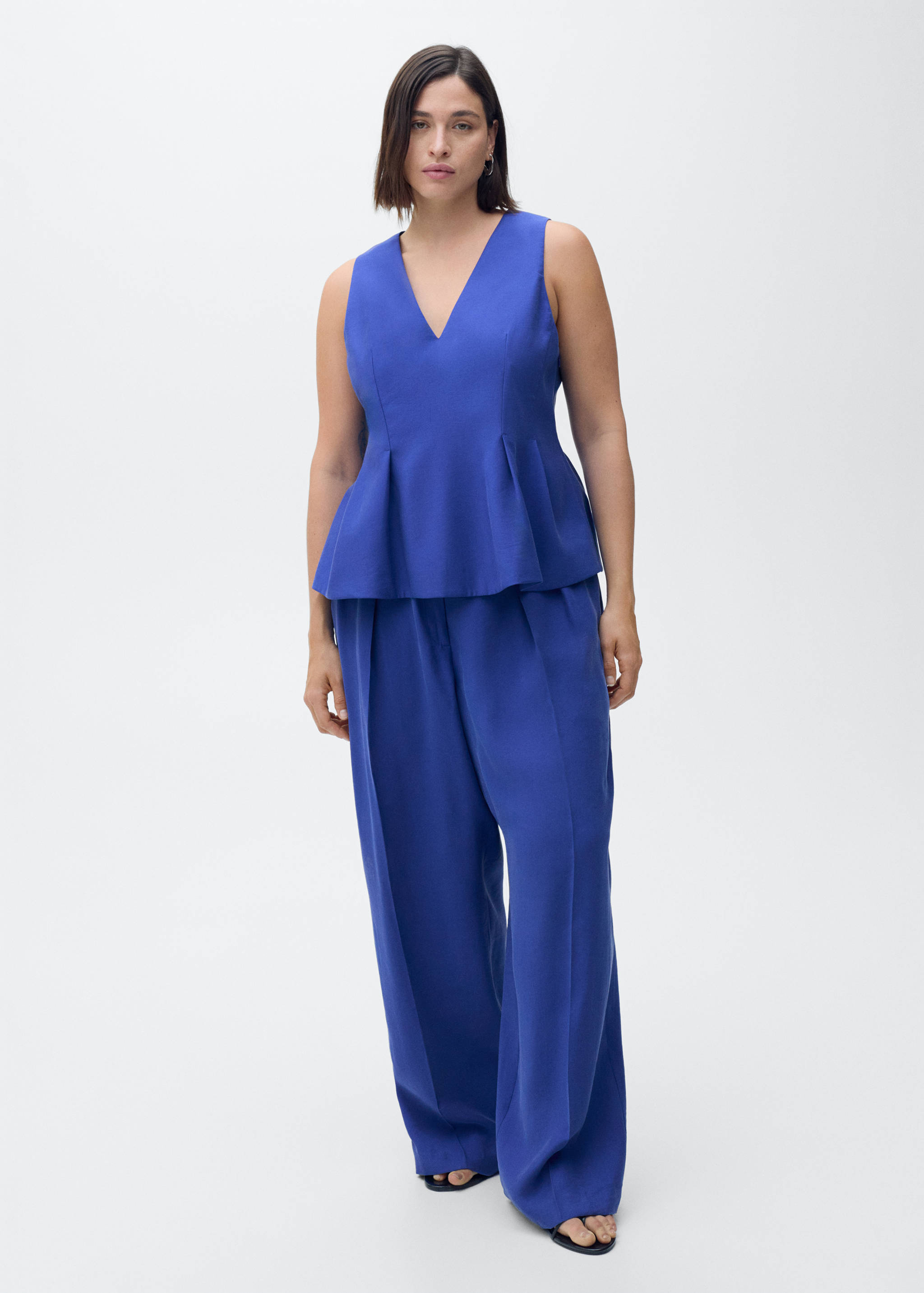 Modal V-neck top - Details of the article 3