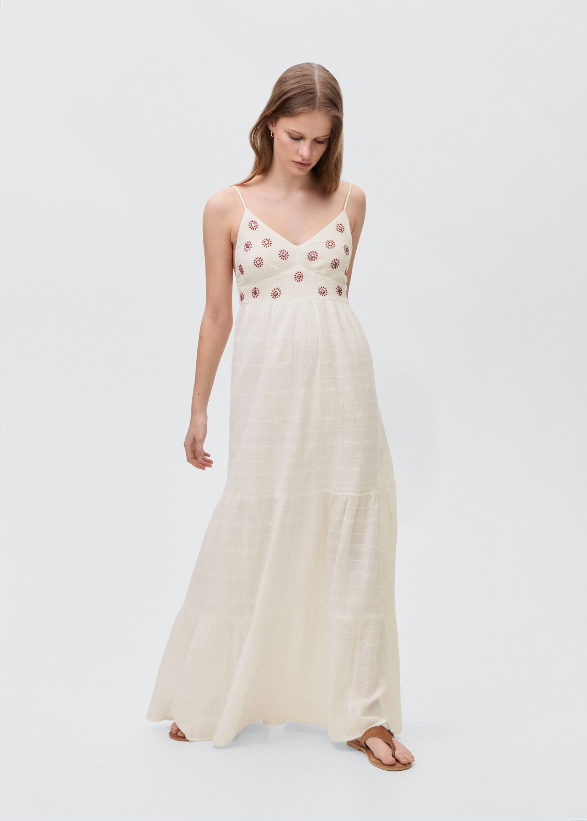 Besticktes Kleid mit aufgesticktem Sonnenmotiv - Allgemeine Ansicht, Cremeweiß. Ref: 87077681-00.