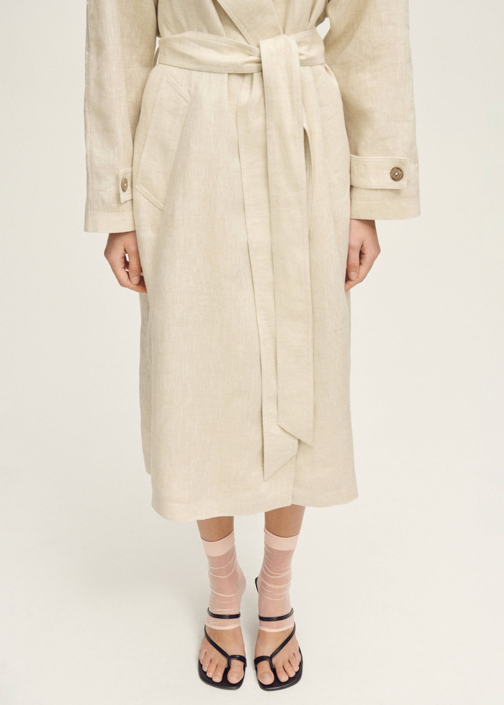 Thin veiled socks with opening - Details of the article 9