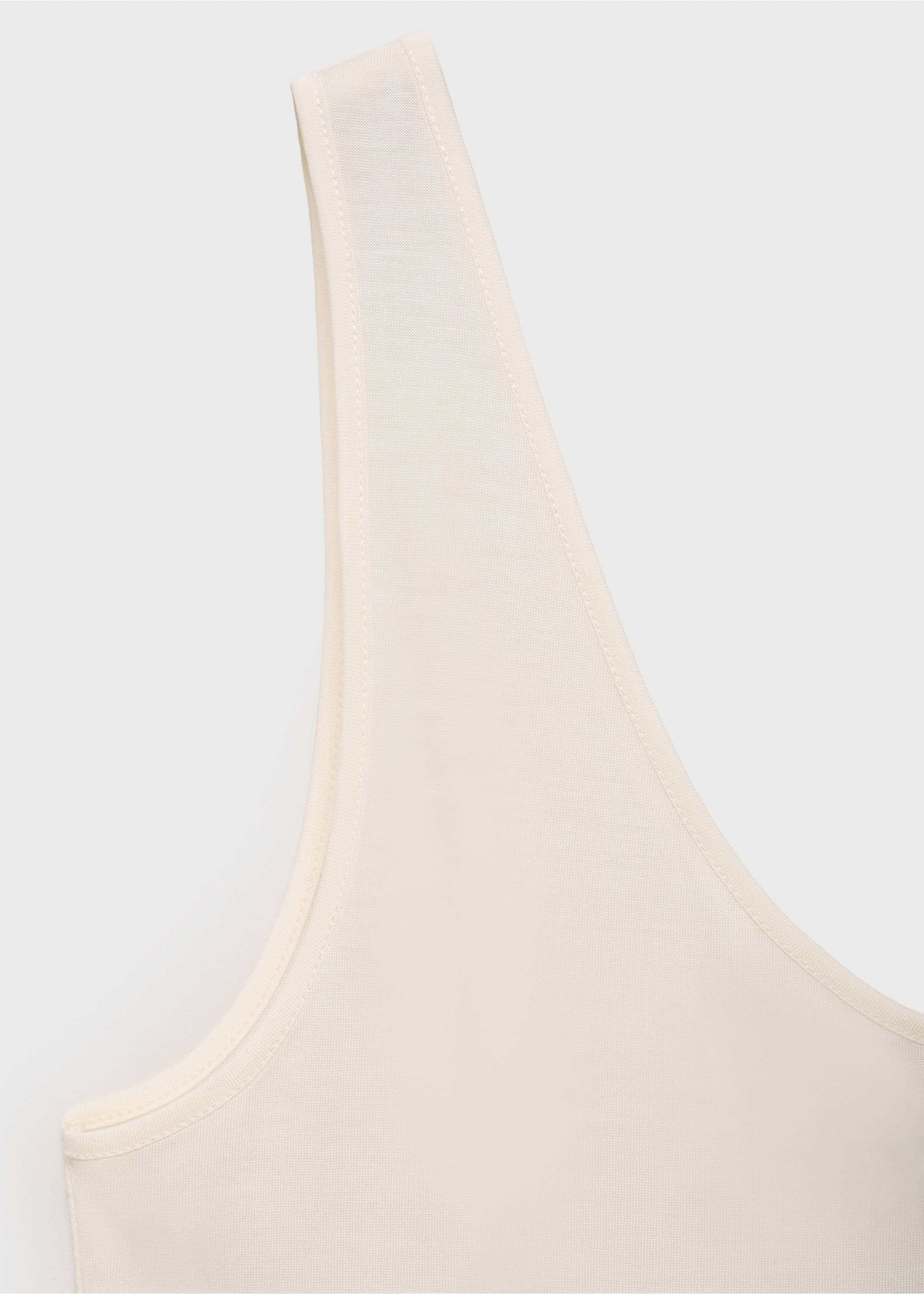 Low-neck lyocell top - Details of the article 8, Ecru. Ref: 87077715-00.