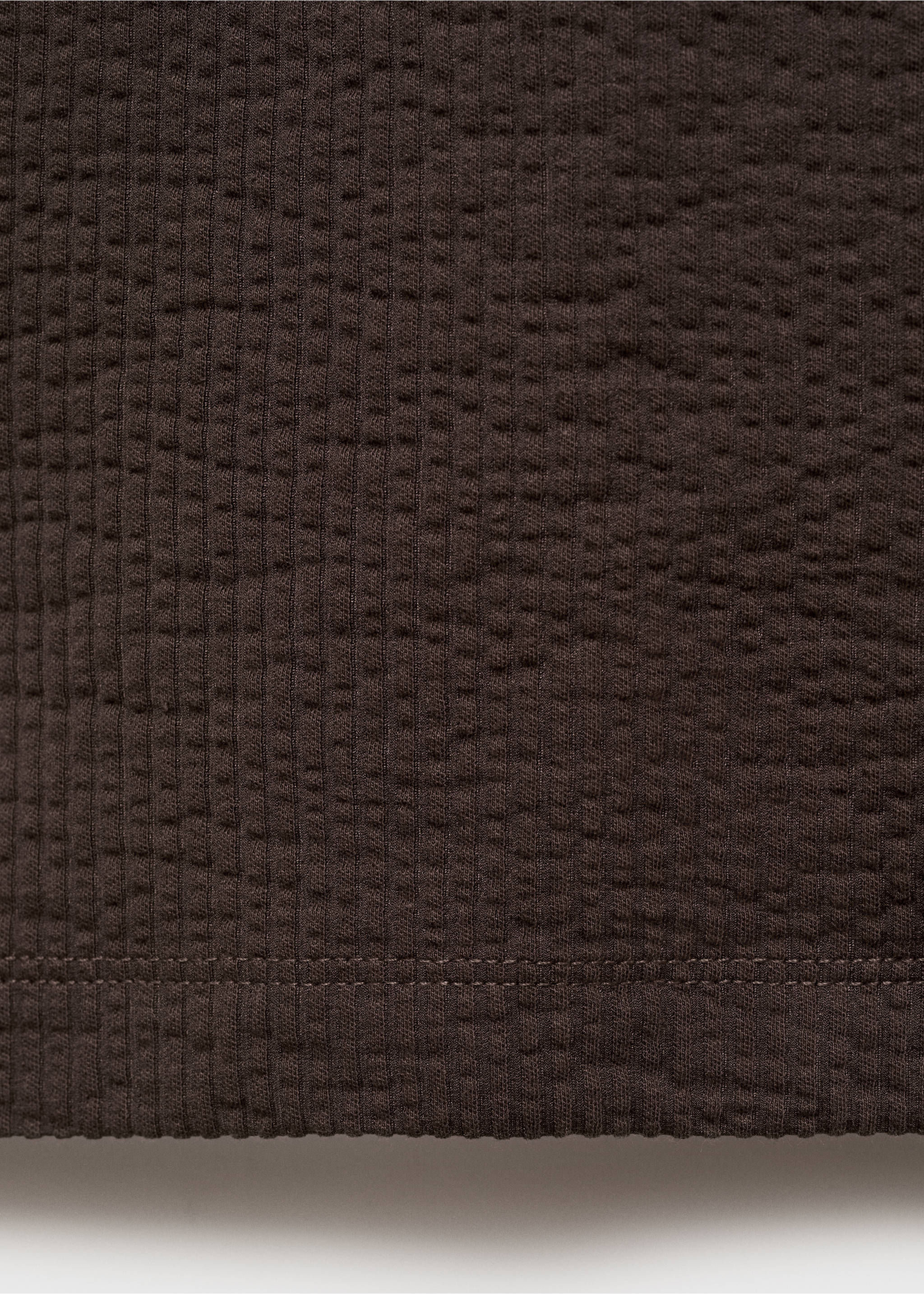 T-shirt coton seersucker - Détail de l'article 0, Chocolat. Ref: 87077894-00.