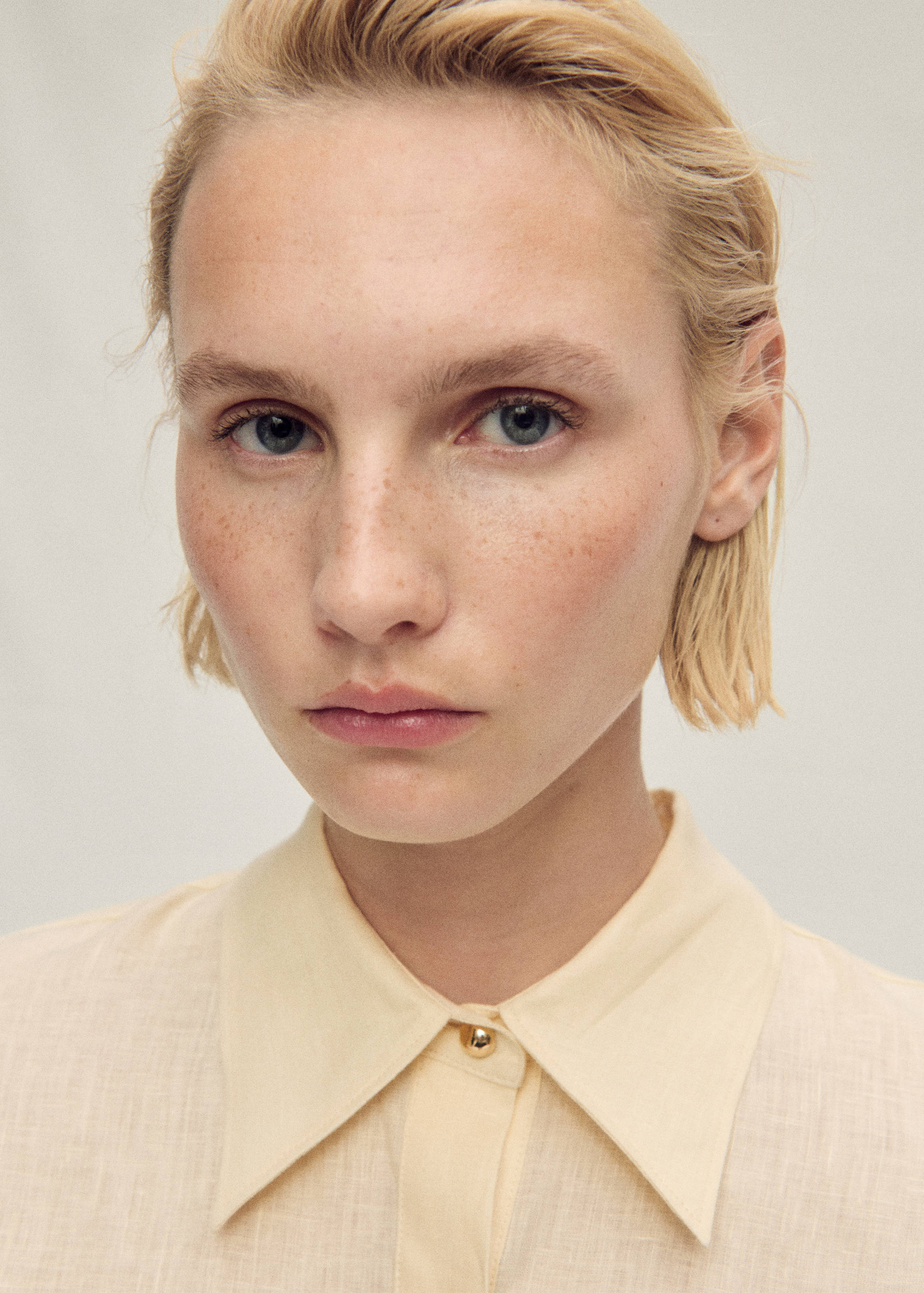 Chemise lin détail boutons - Détail de l'article 1