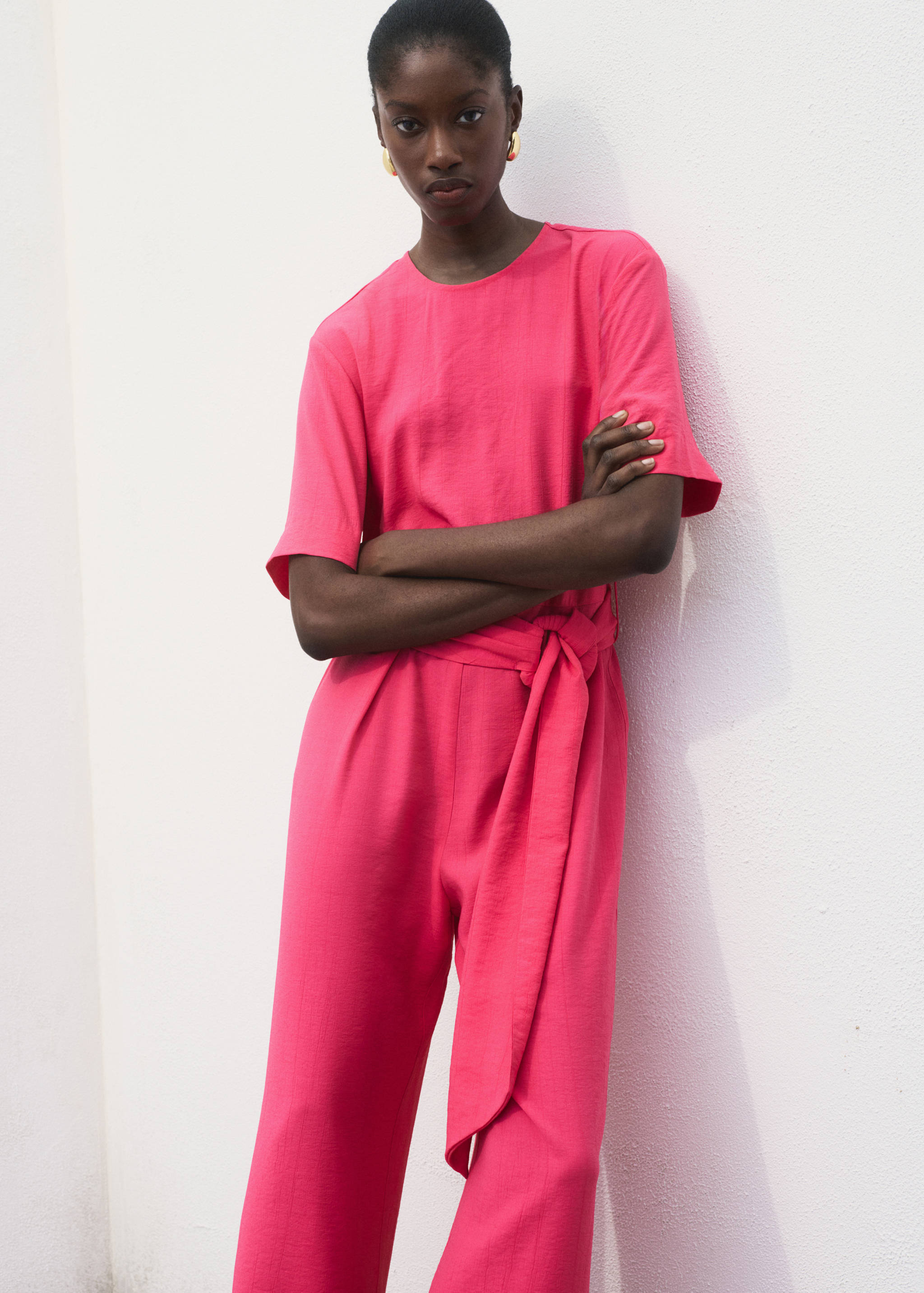 Straight-fit short-sleeved jumpsuit with belt - Medium plane