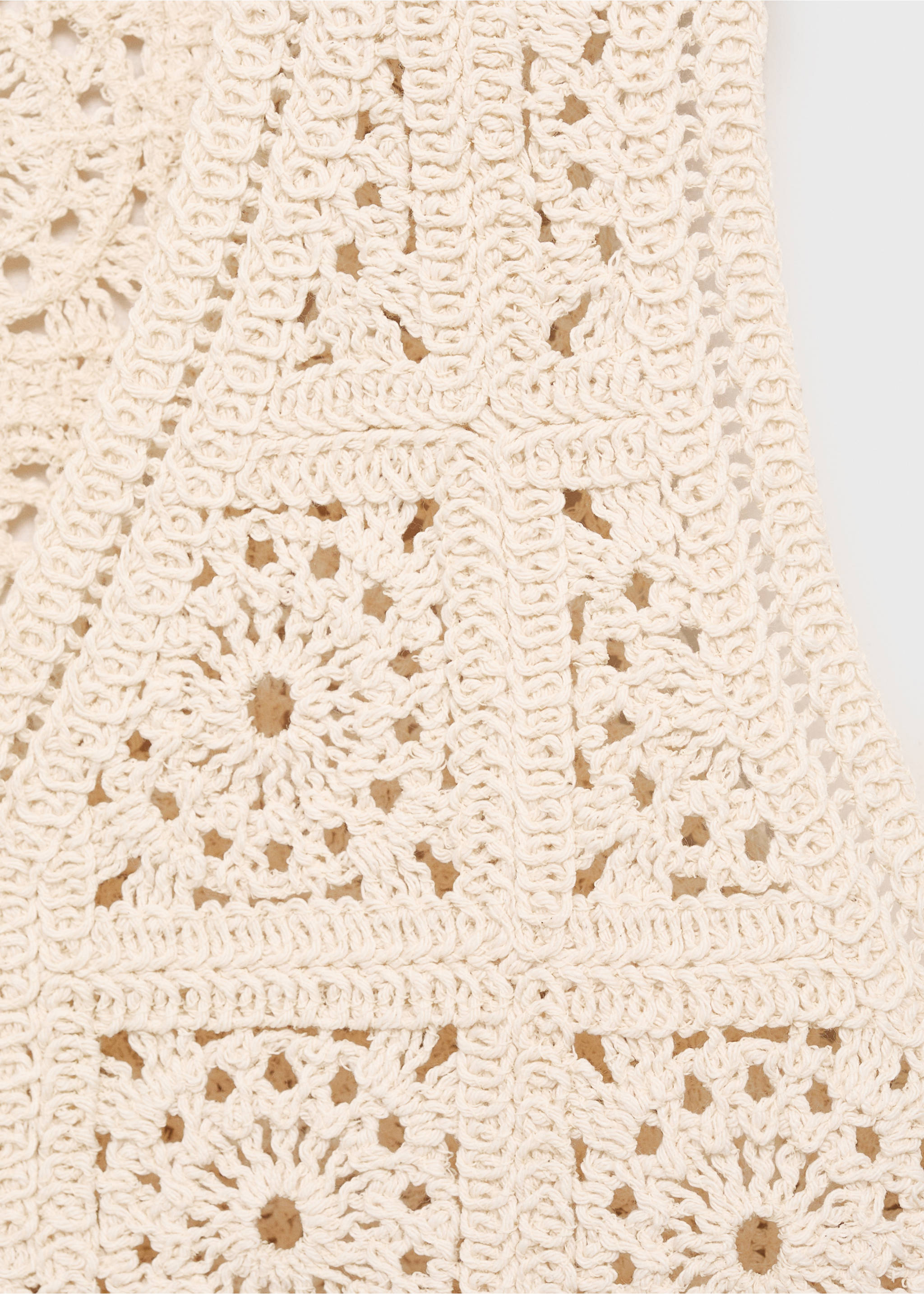 Crochet knitted waistcoat - Details of the article 8, Beige. Ref: 87078268-00.