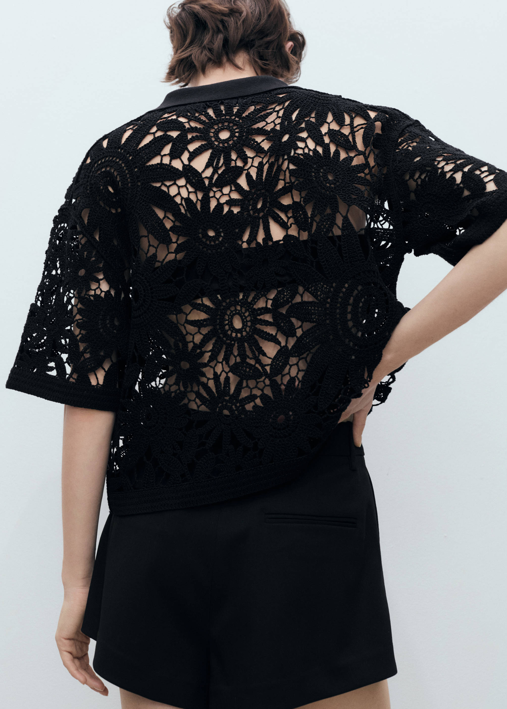 Kortärmad virkad kofta - Artikelns baksida