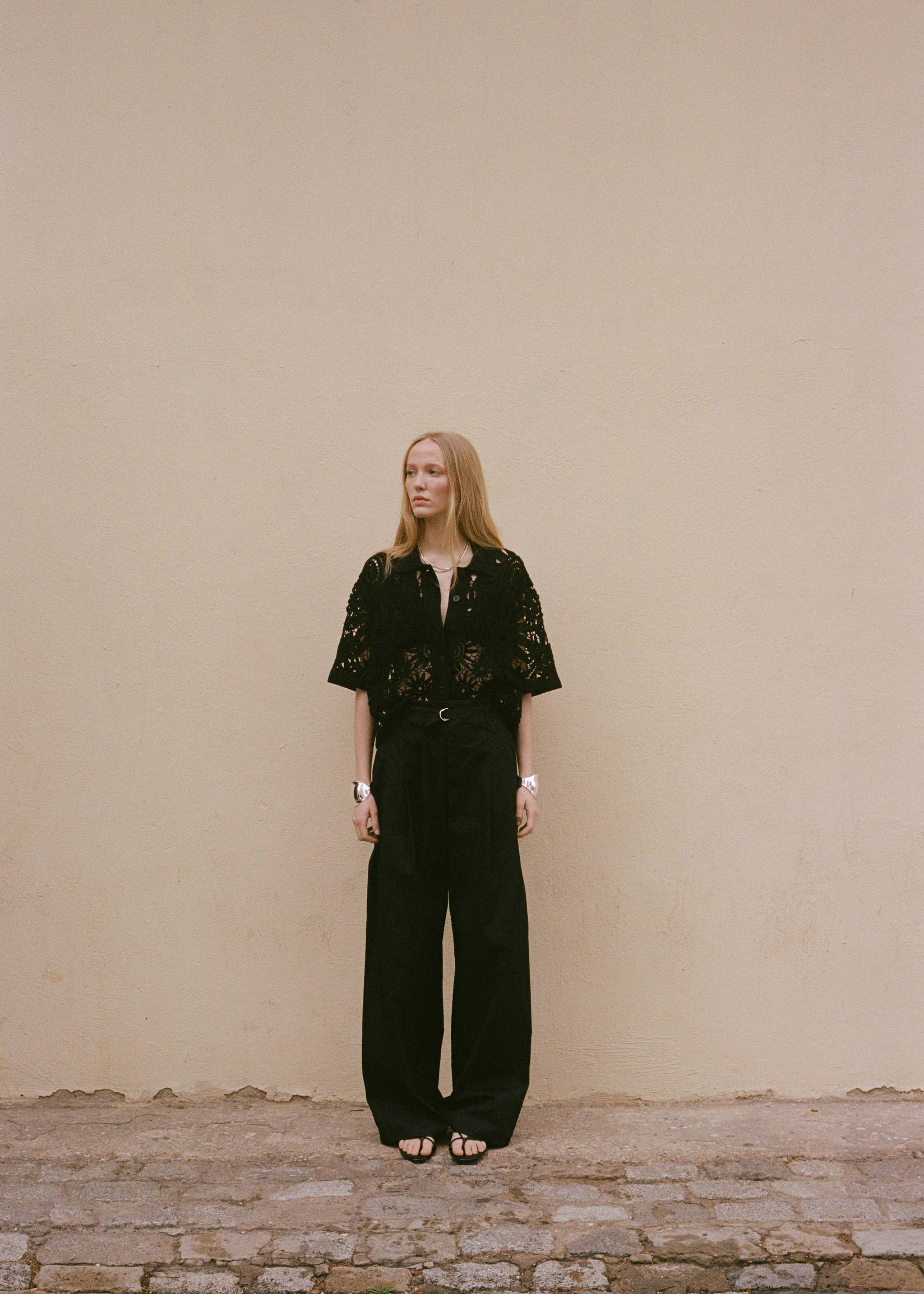 Kortärmad virkad kofta - Detaljer om artikeln 9, Svart. Ref: 87078642-00.