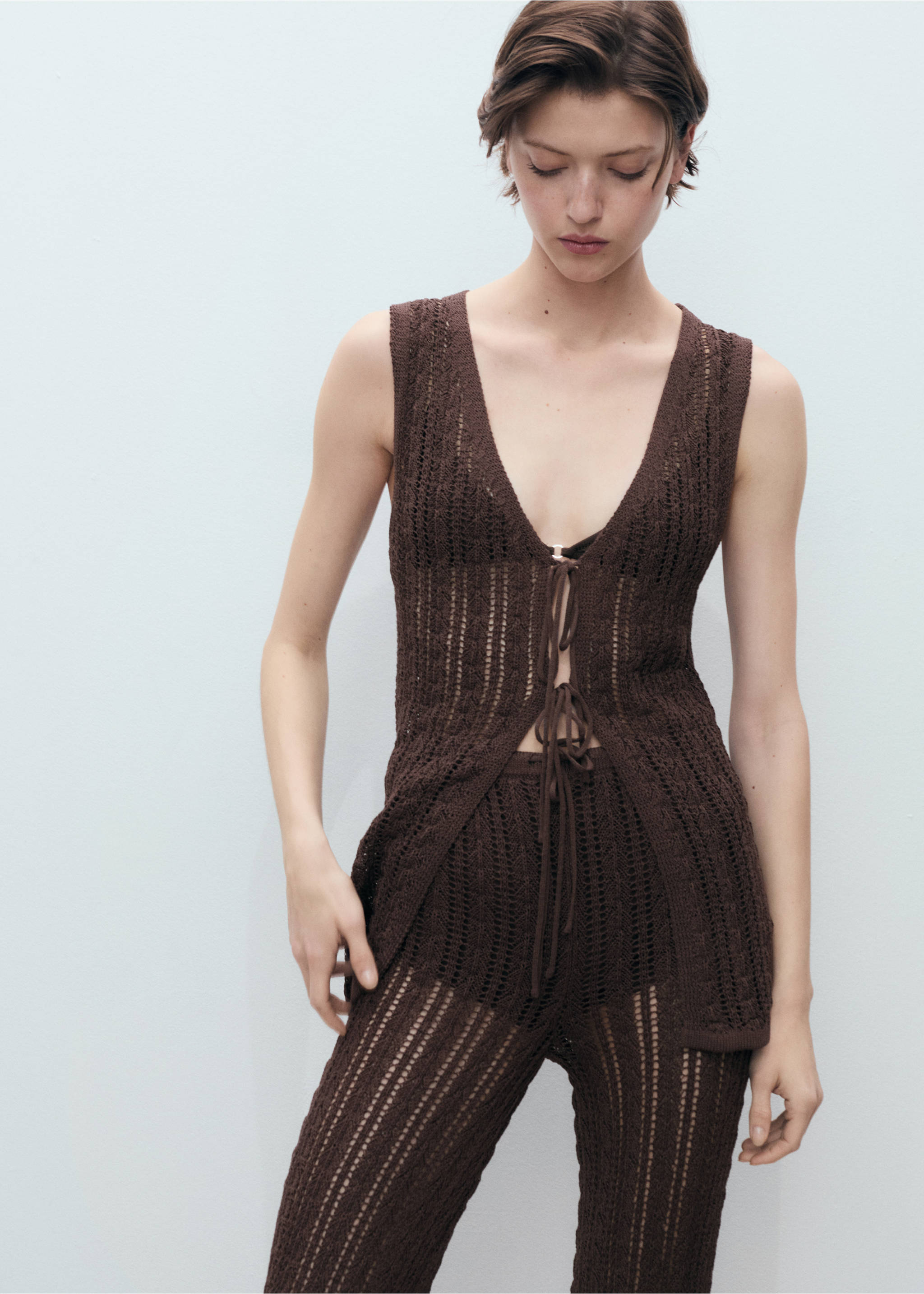 Pantalon droit maille côtelée - Détail de l'article 1, Chocolat. Ref: 87078643-00.