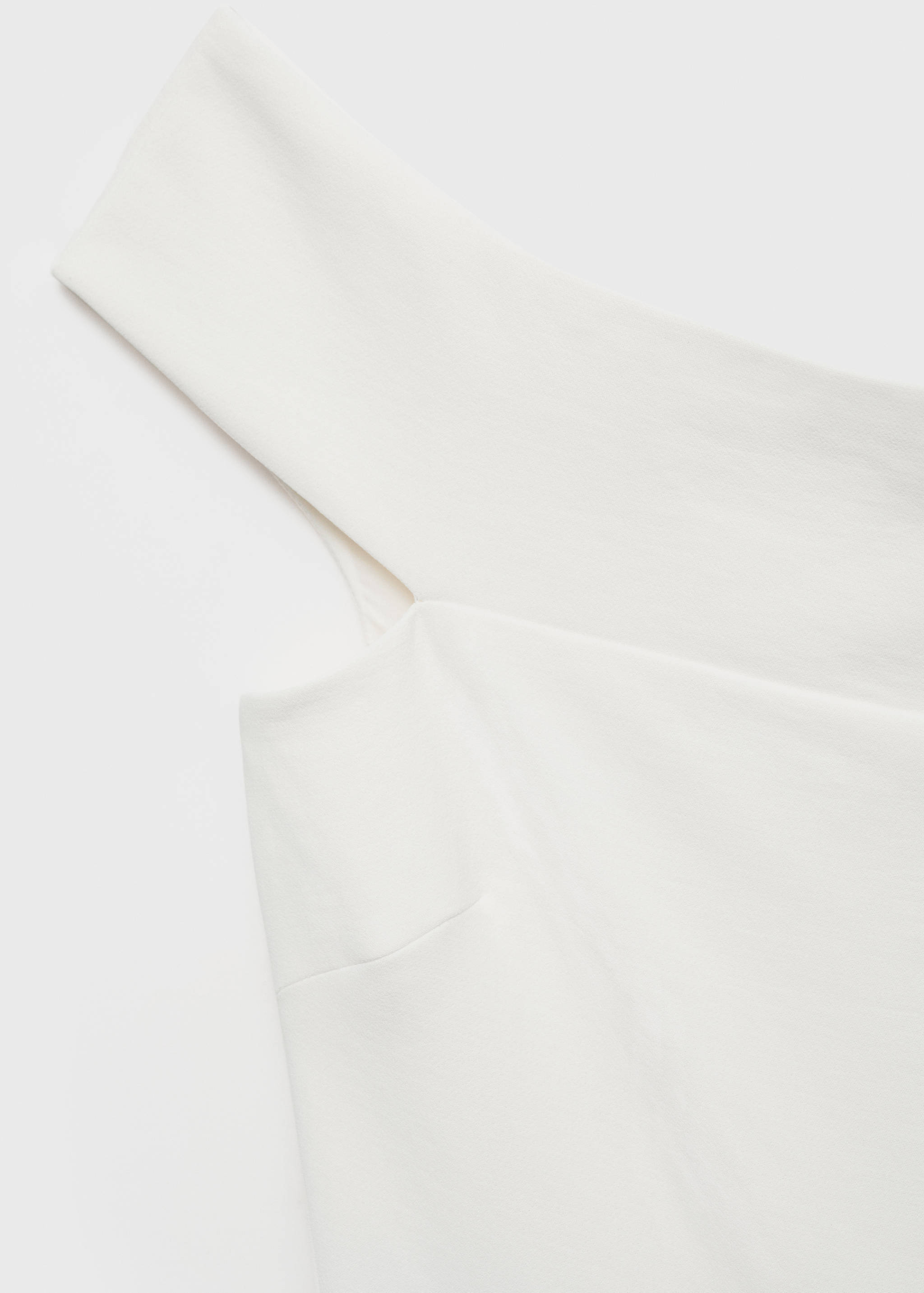 Combinaison à col asymétrique - Détail de l'article 8