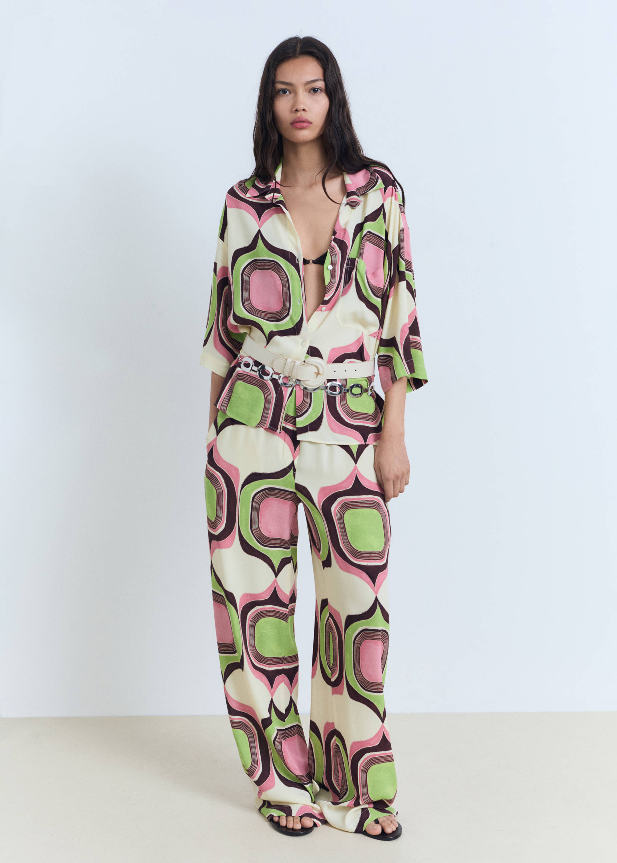 Pantalón estampado geométrico - Plano general