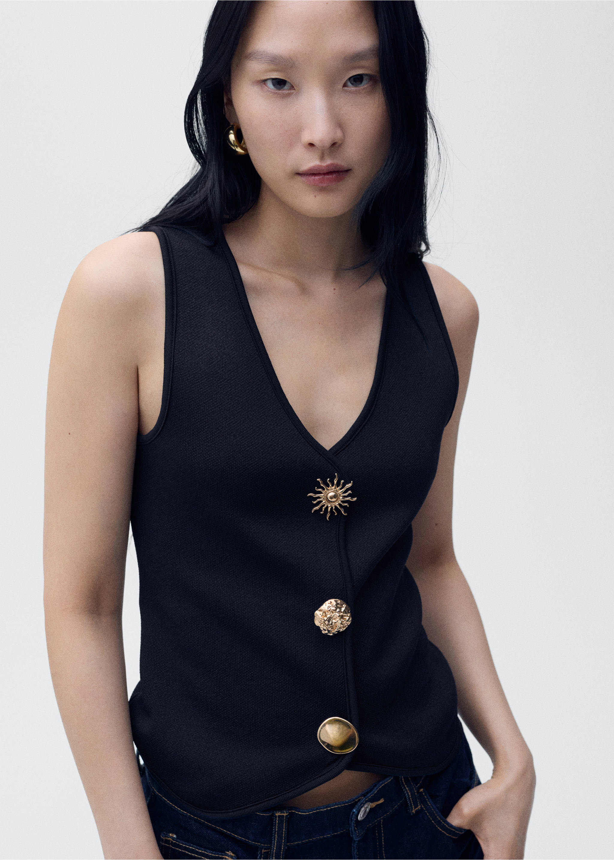 Knitted waistcoat with jewel buttons - Medium plane, Navy. Ref: 87079065-00.