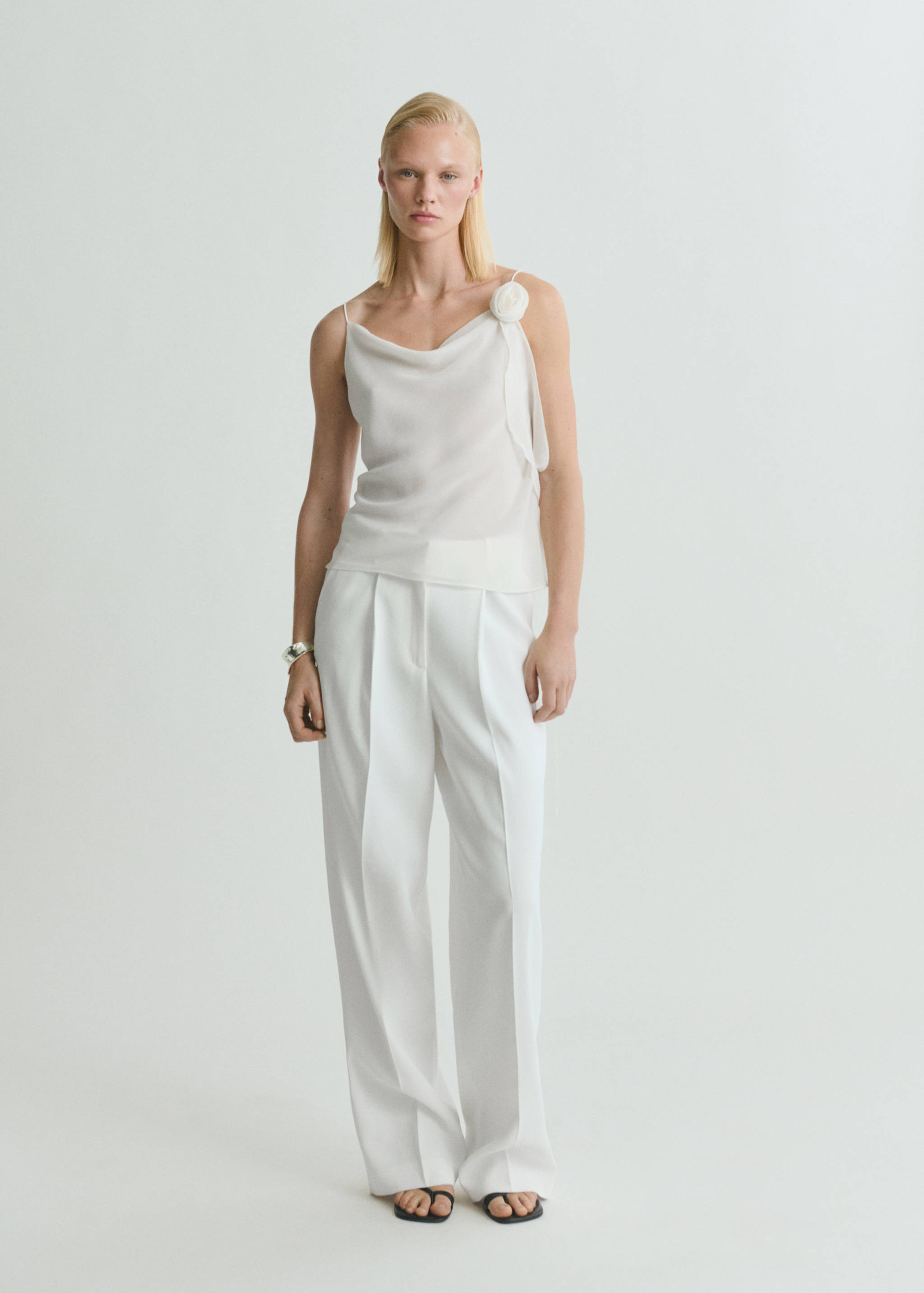 Draped top with flower detail - General plane