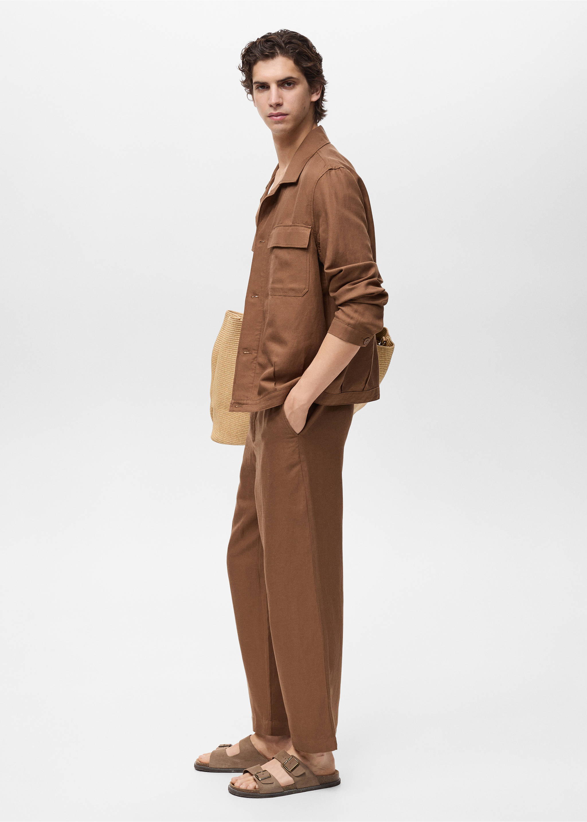 Linen-blend trousers with an elastic waistband - Details of the article 2, Tobacco Brown. Ref: 87079204-00.
