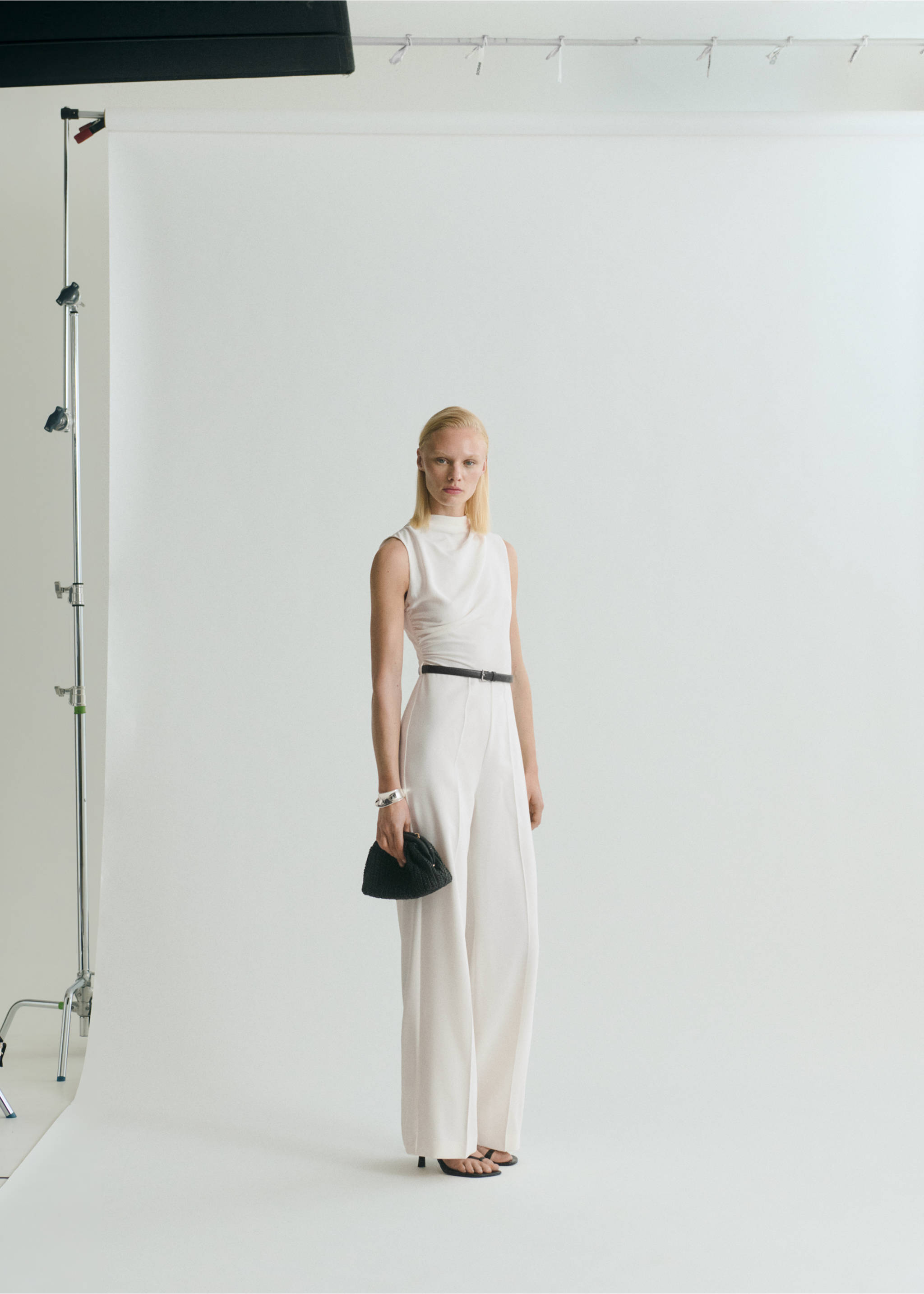 Long jumpsuit with draped neck and belt - General plane, Off White. Ref: 87079220-00.