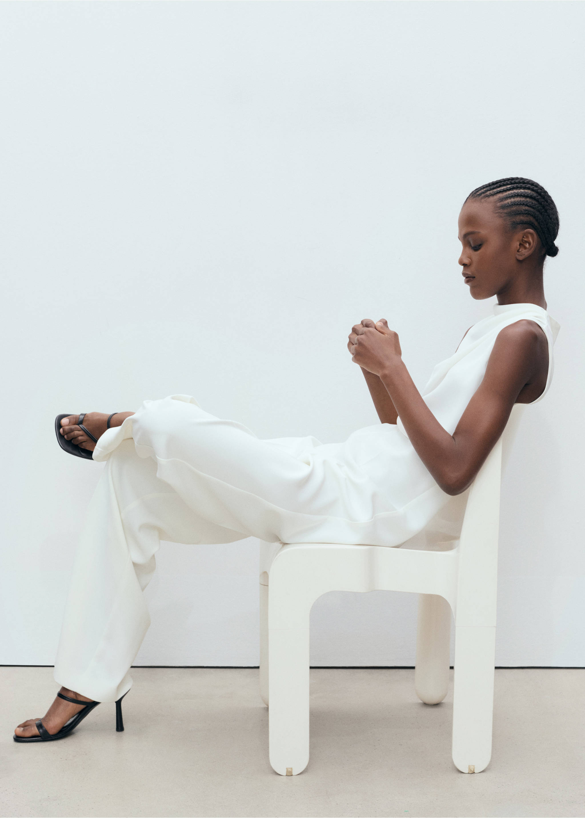 Long jumpsuit with draped neck and belt - Details of the article 2, Off White. Ref: 87079220-00.