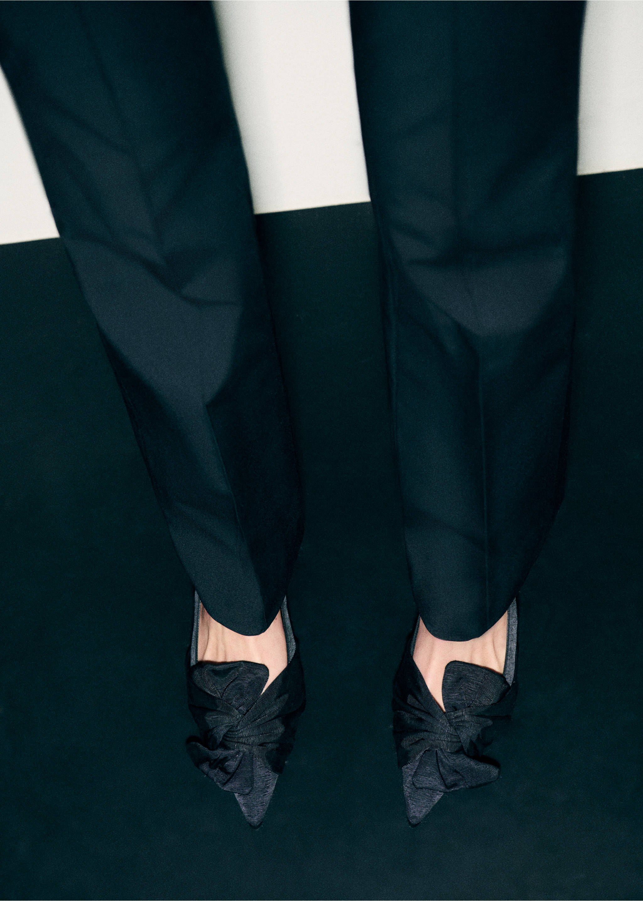 Knot heel shoes - Details of the article 9, Black. Ref: 87080411-00.