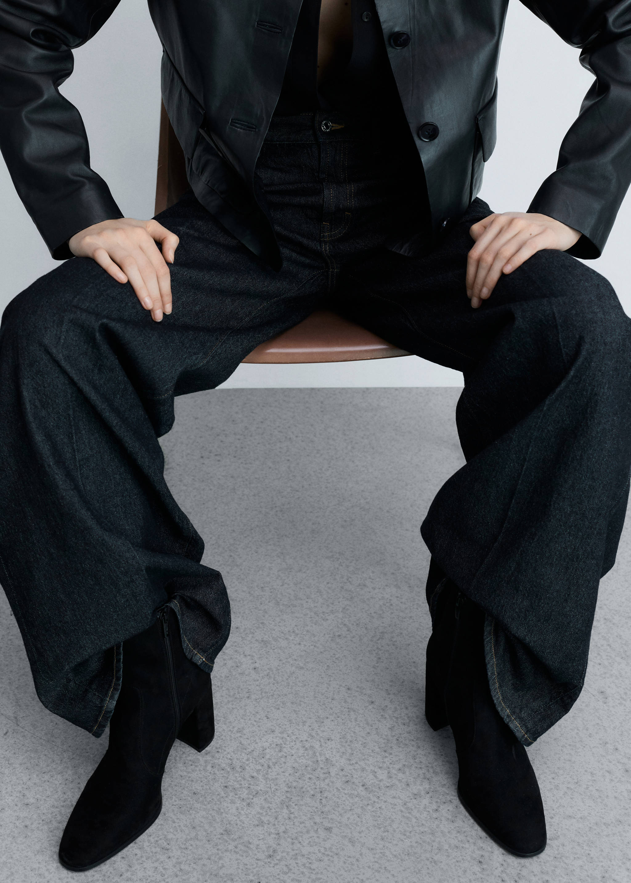 Suede block-heel ankle boots - Details of the article 9