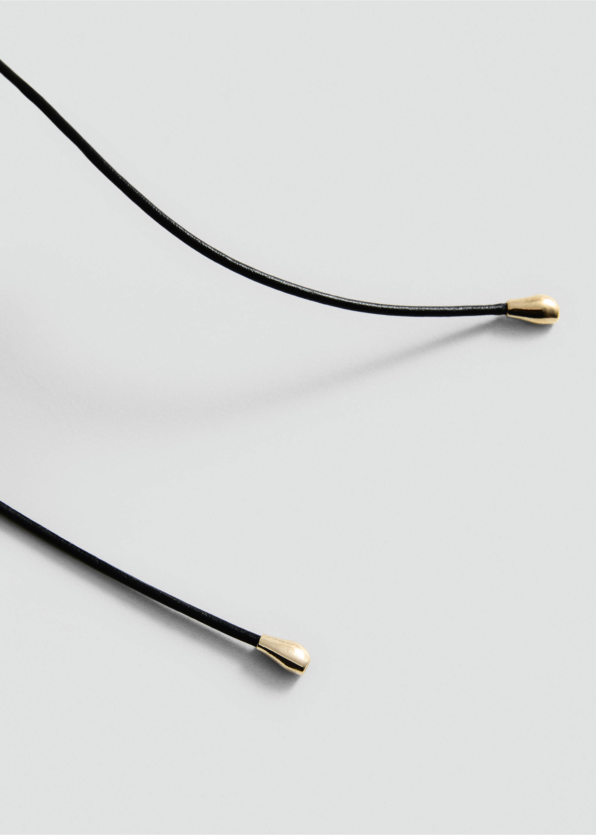 Choker cord with feather detail - Details of the article 1, Black. Ref: 87080421-00.
