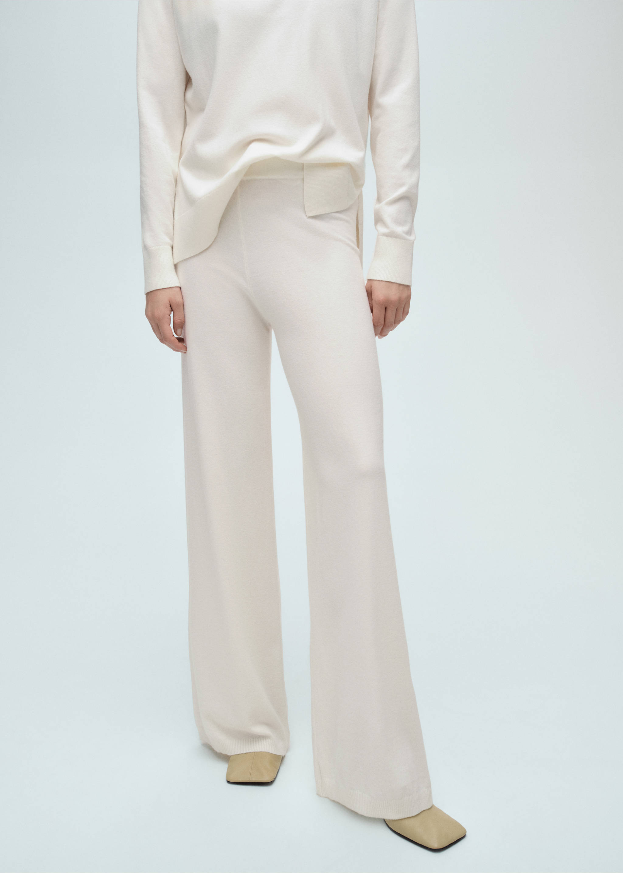 Pantalon large maille fine - Plan moyen, Écru. Ref: 87080425-00.