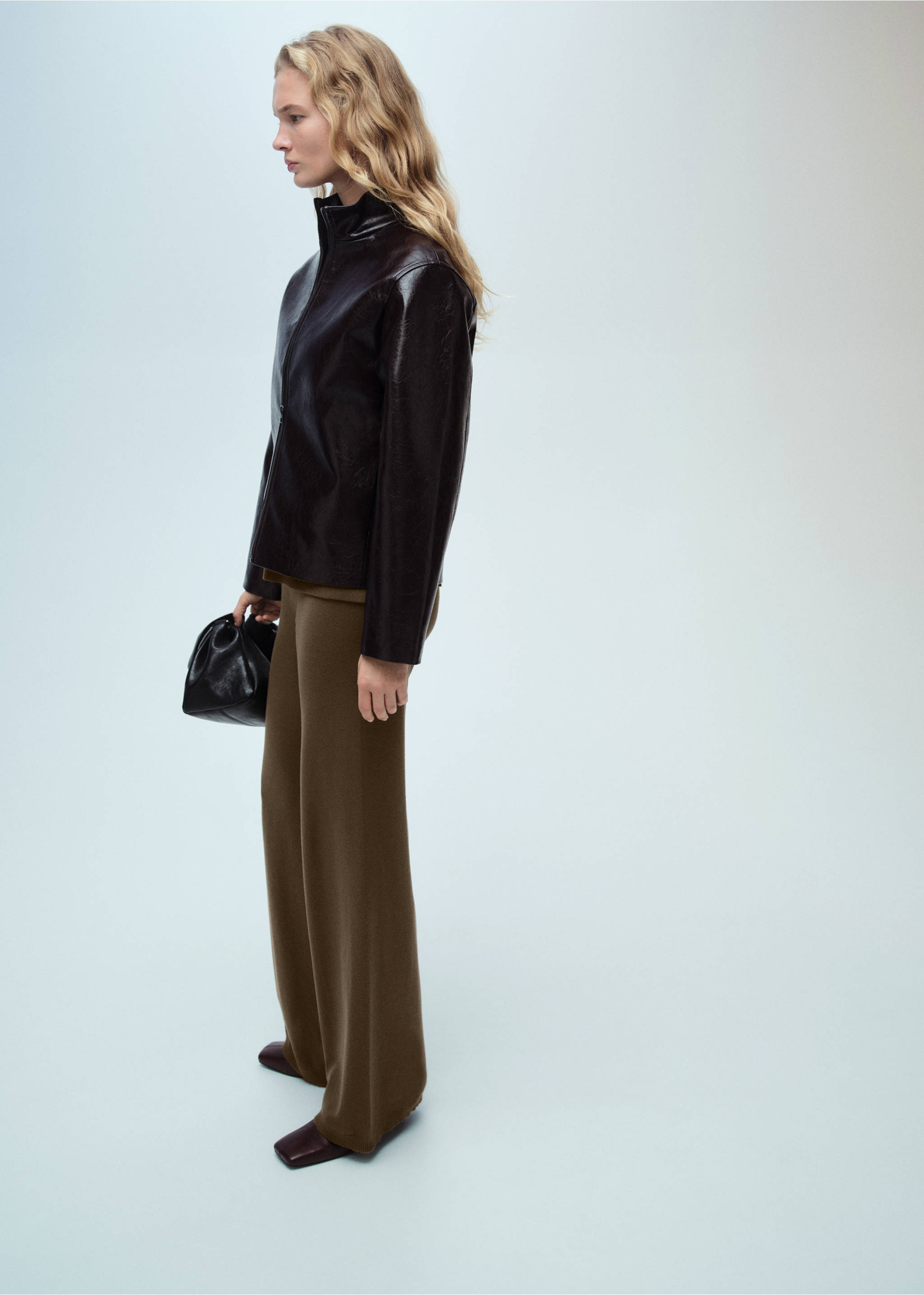 Fine-knit wide leg trousers - General plane, Khaki. Ref: 87080425-00.