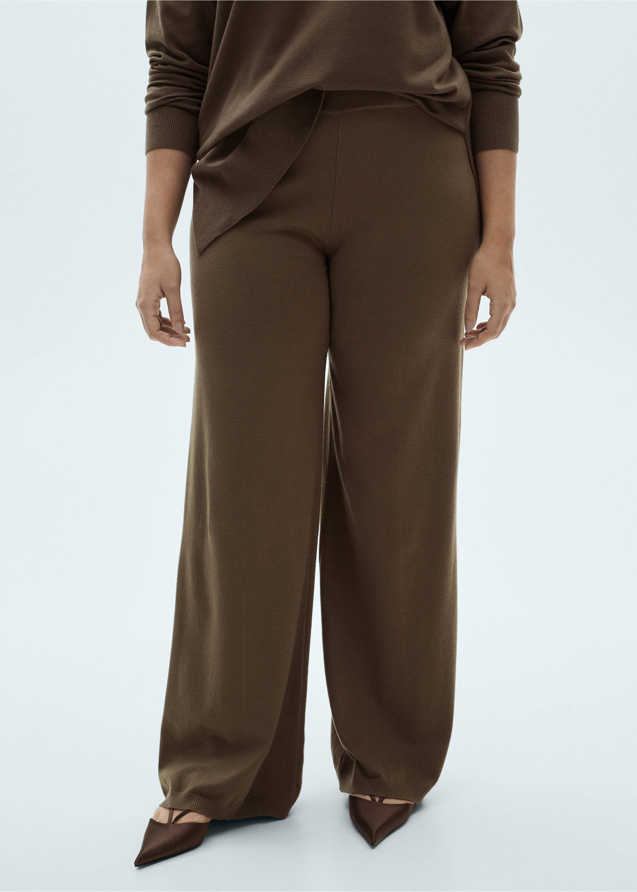 Fine-knit wide leg trousers - Details of the article 5, Khaki. Ref: 87080425-00.