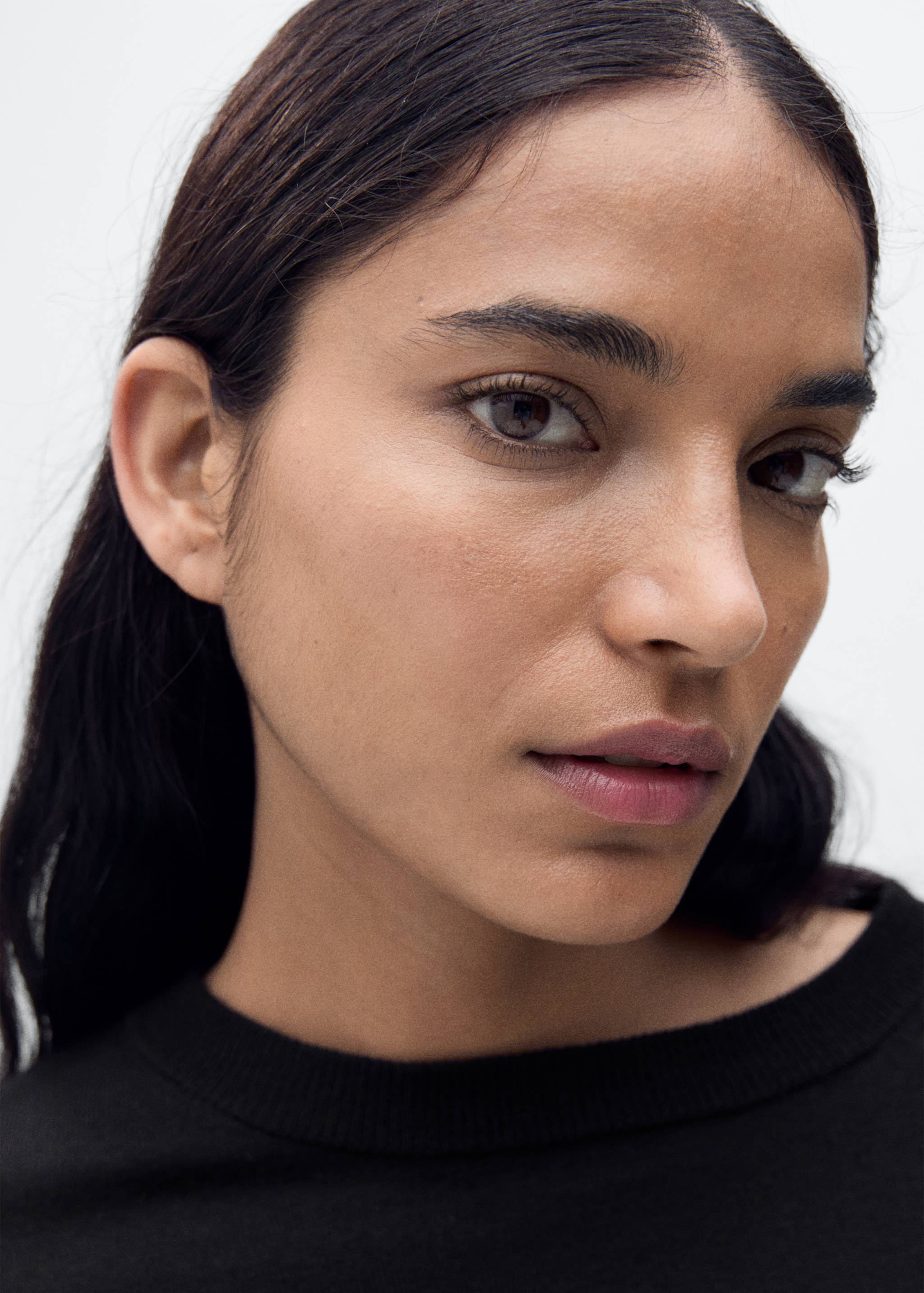 Rundhalspullover aus Wollgemisch - Detail des Artikels 1