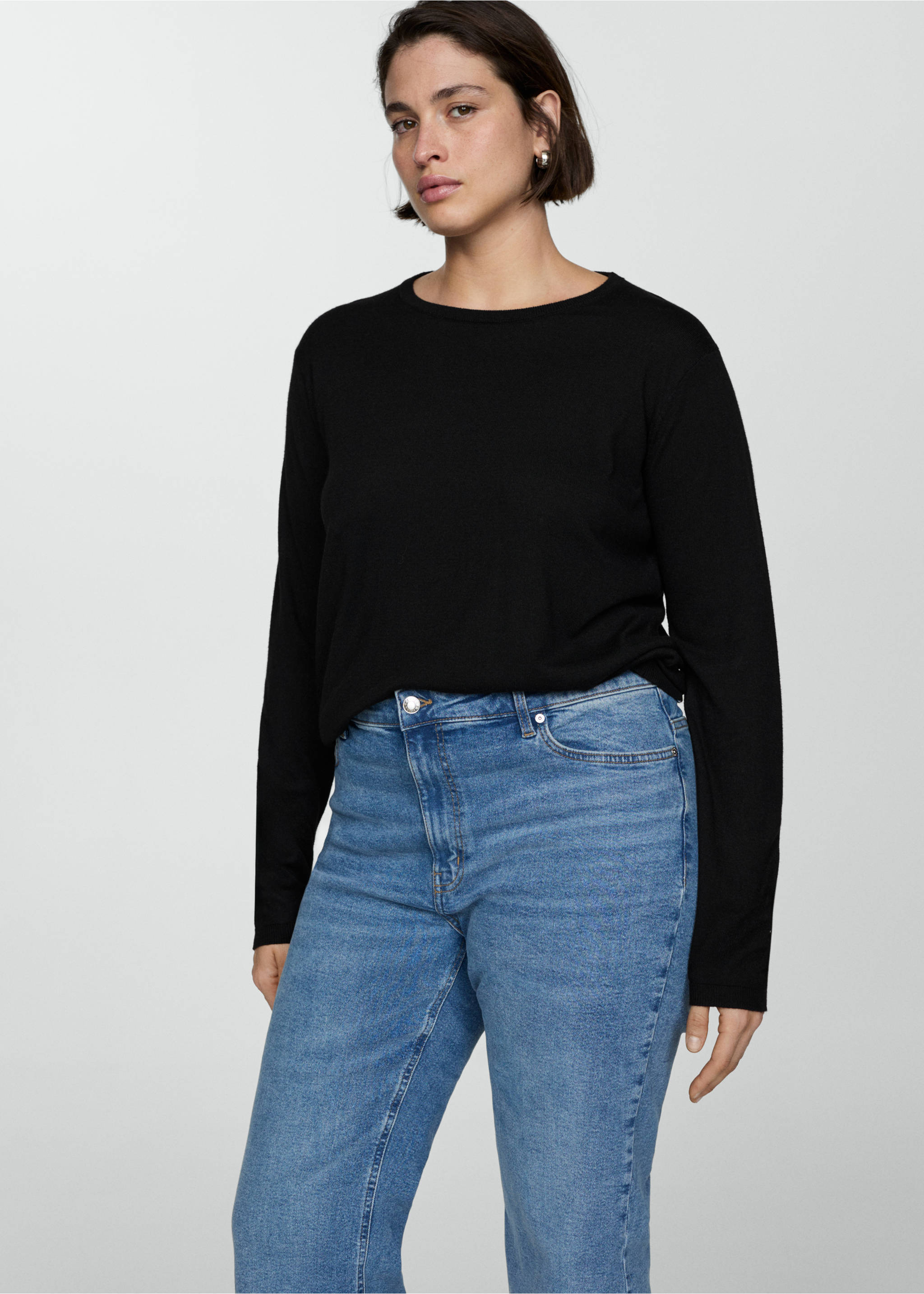 Wool-blend round-neck sweater - Details of the article 5, Black. Ref: 87080432-00.