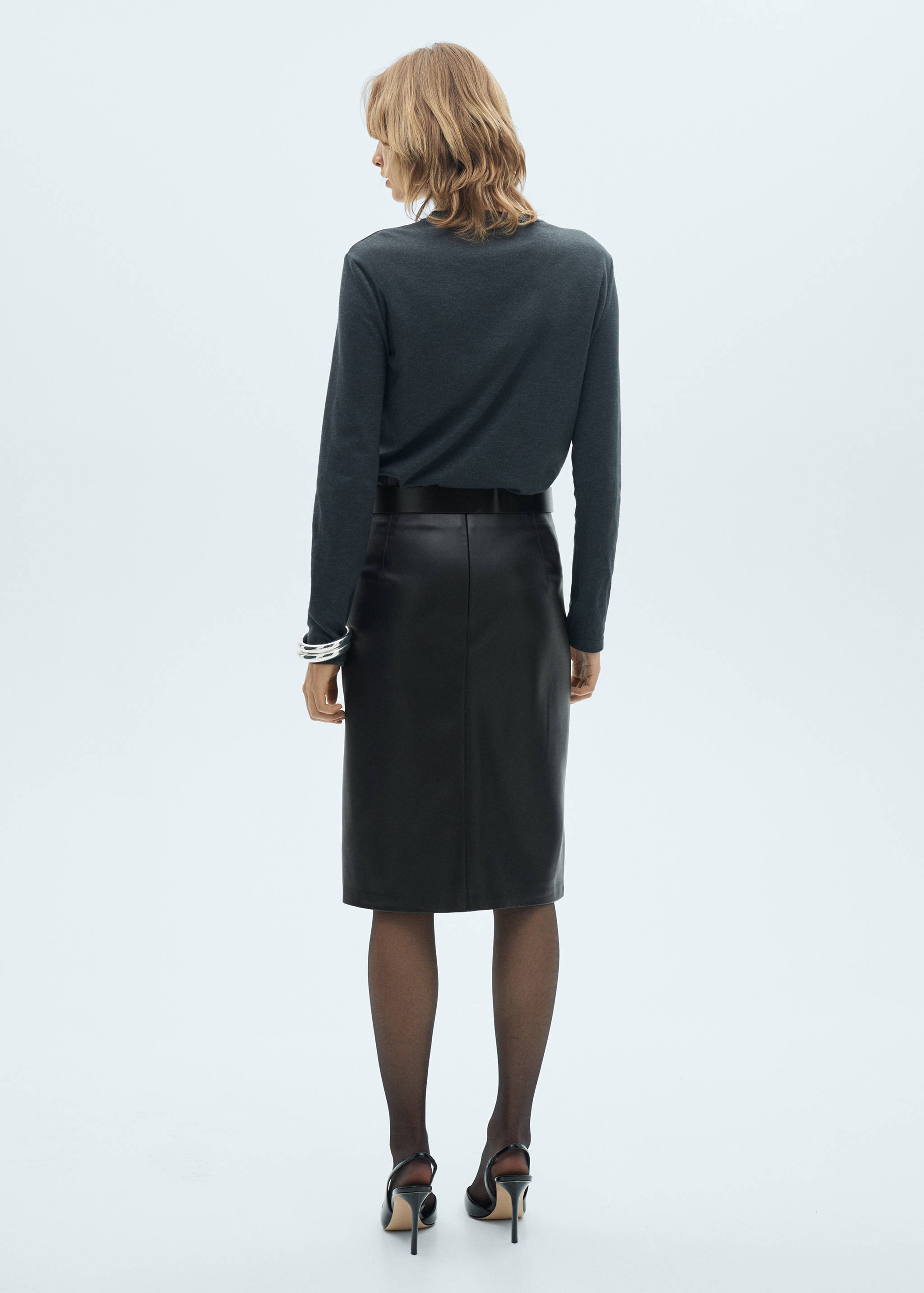 Faux-leather pencil skirt - Reverse of the article