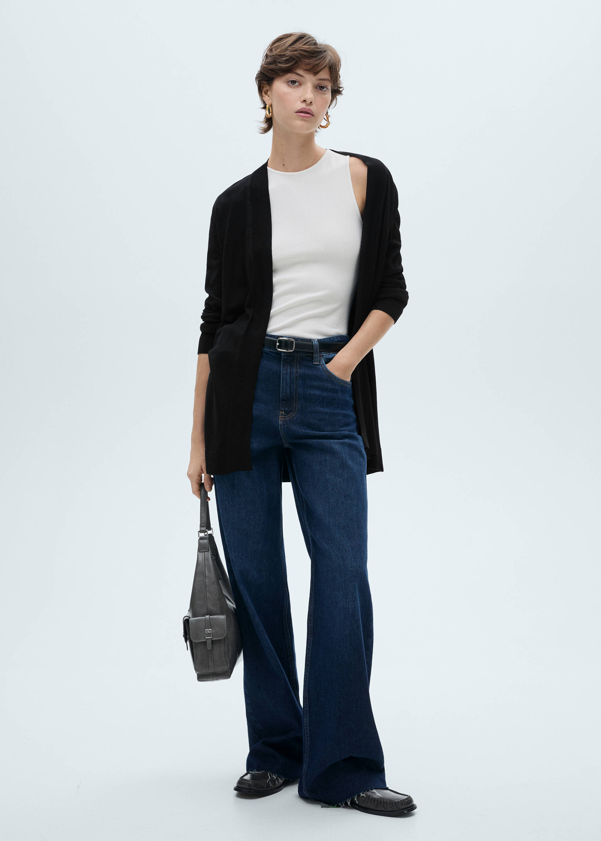 Fine-knit cardigan - General plane