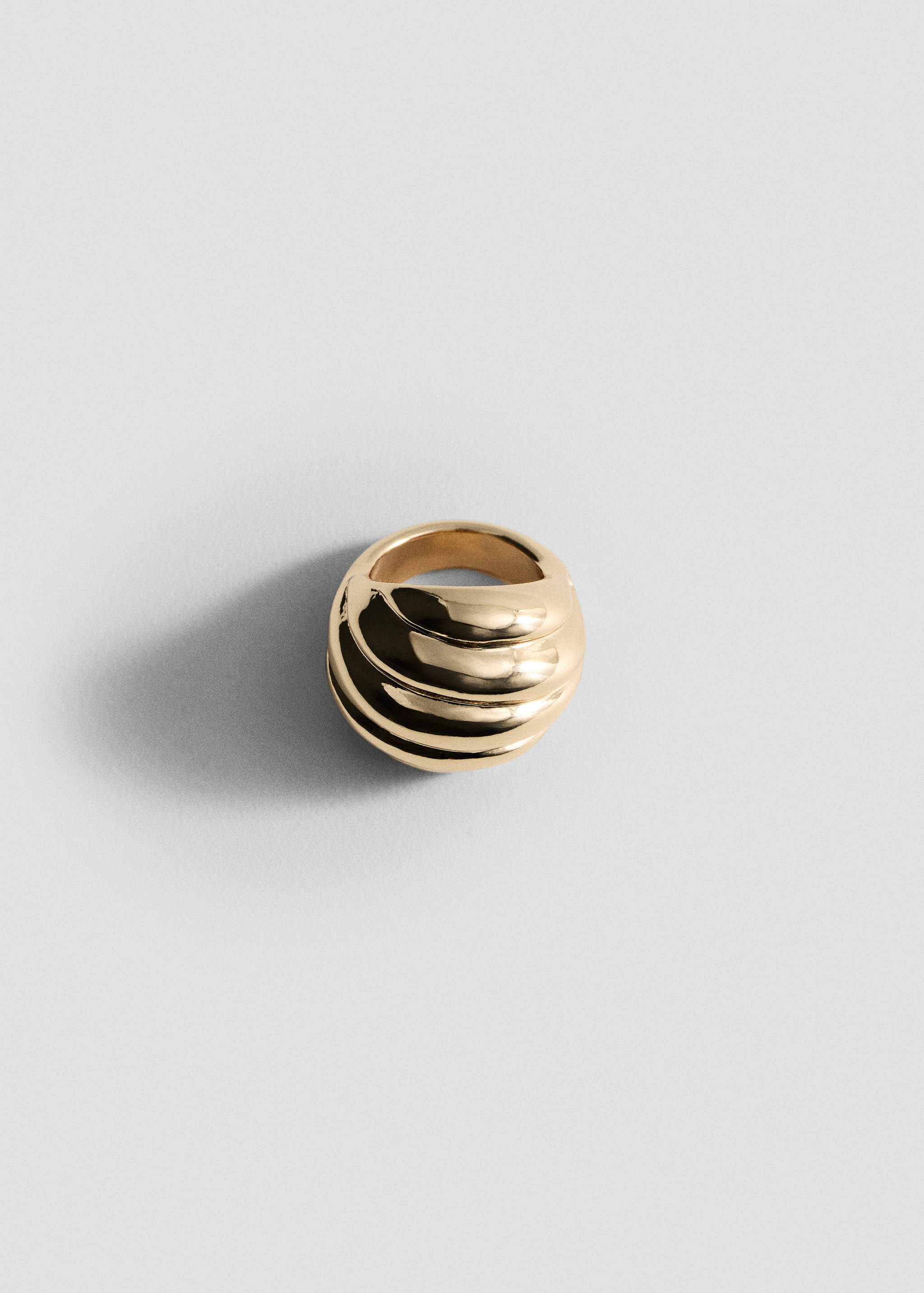Anillo textura relieve - Artículo sin modelo