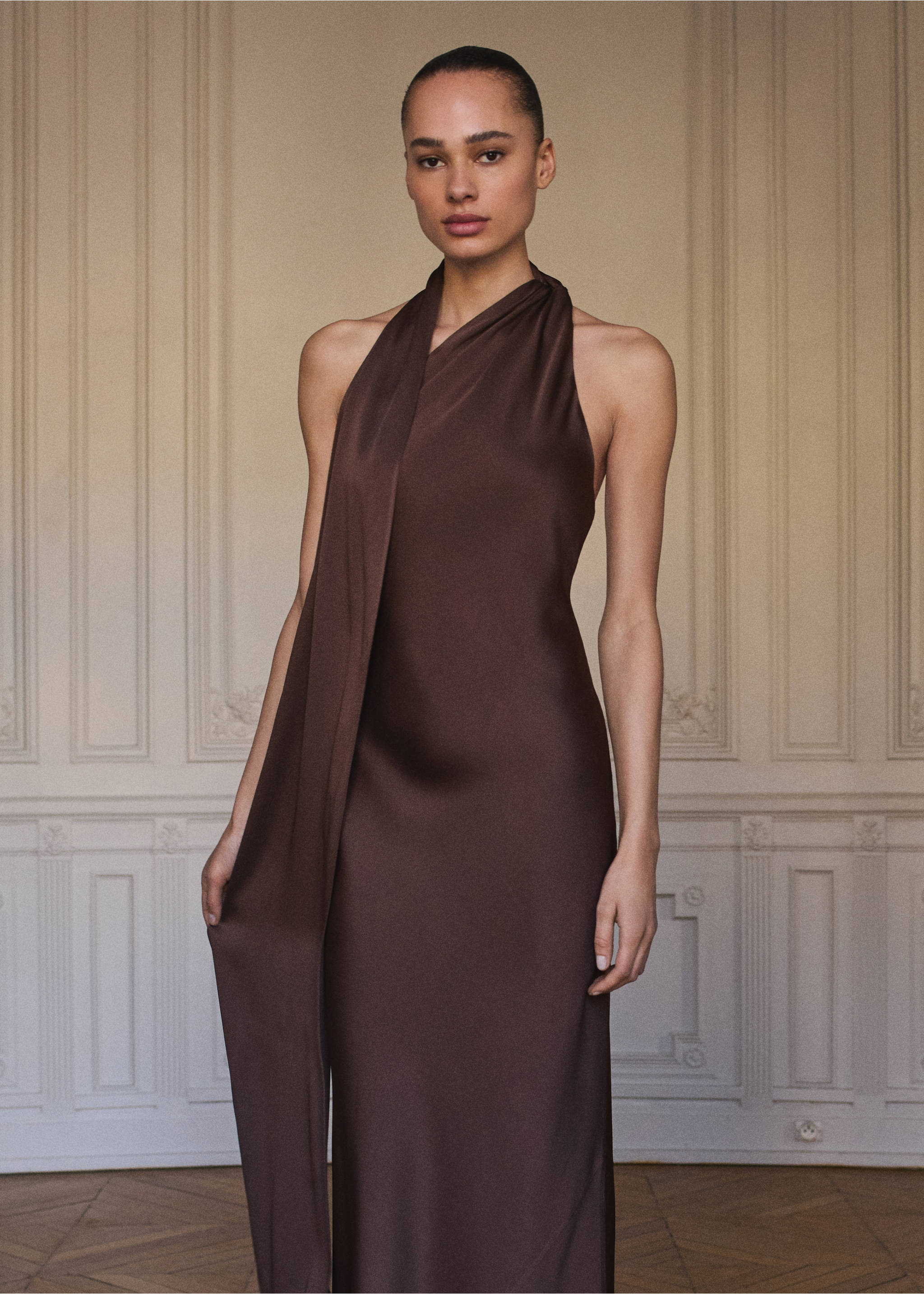 Asymmetrical bow-neck dress - Details of the article 1, Brown. Ref: 87080443-00.