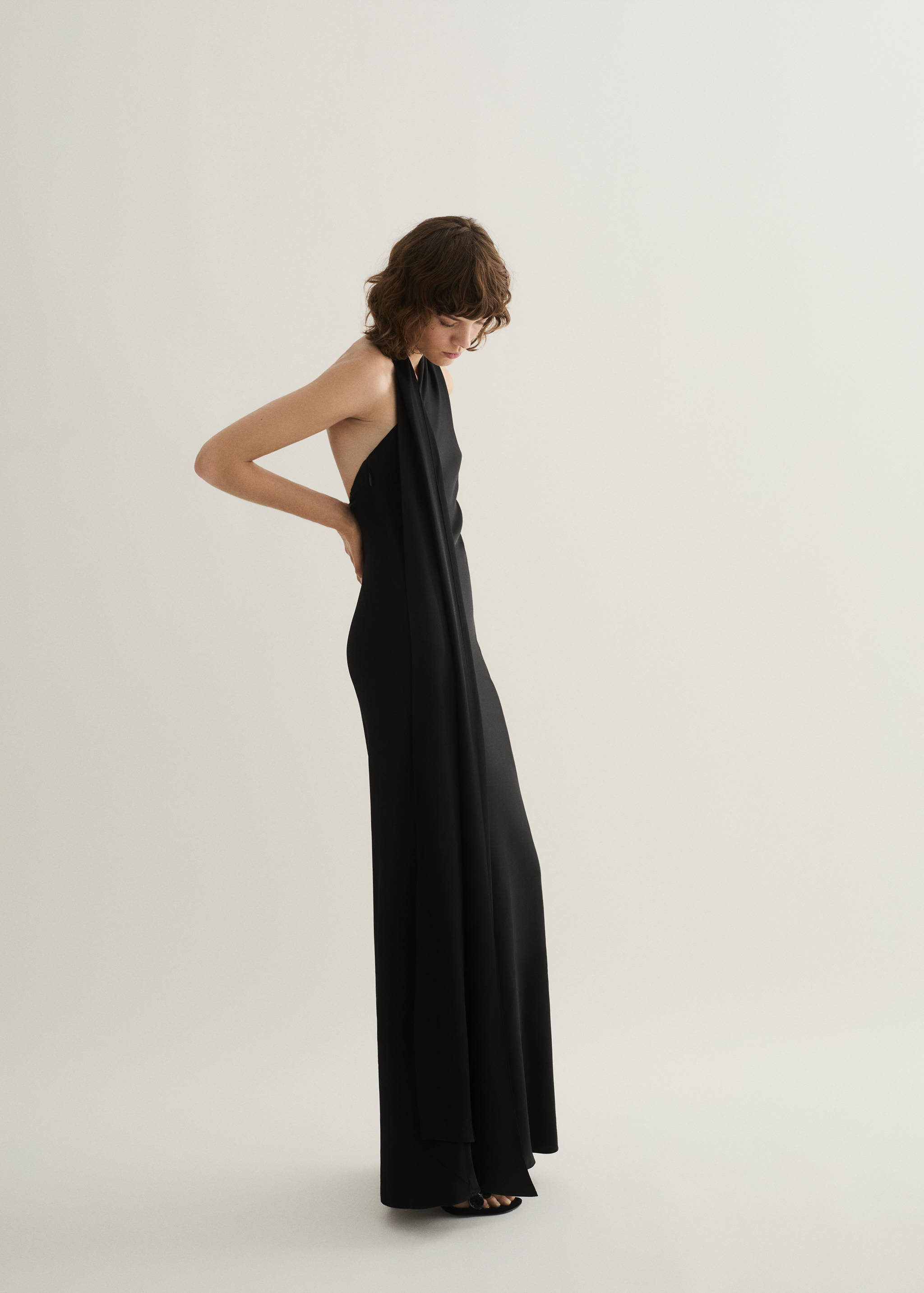 Asymmetrical bow-neck dress - Details of the article 1