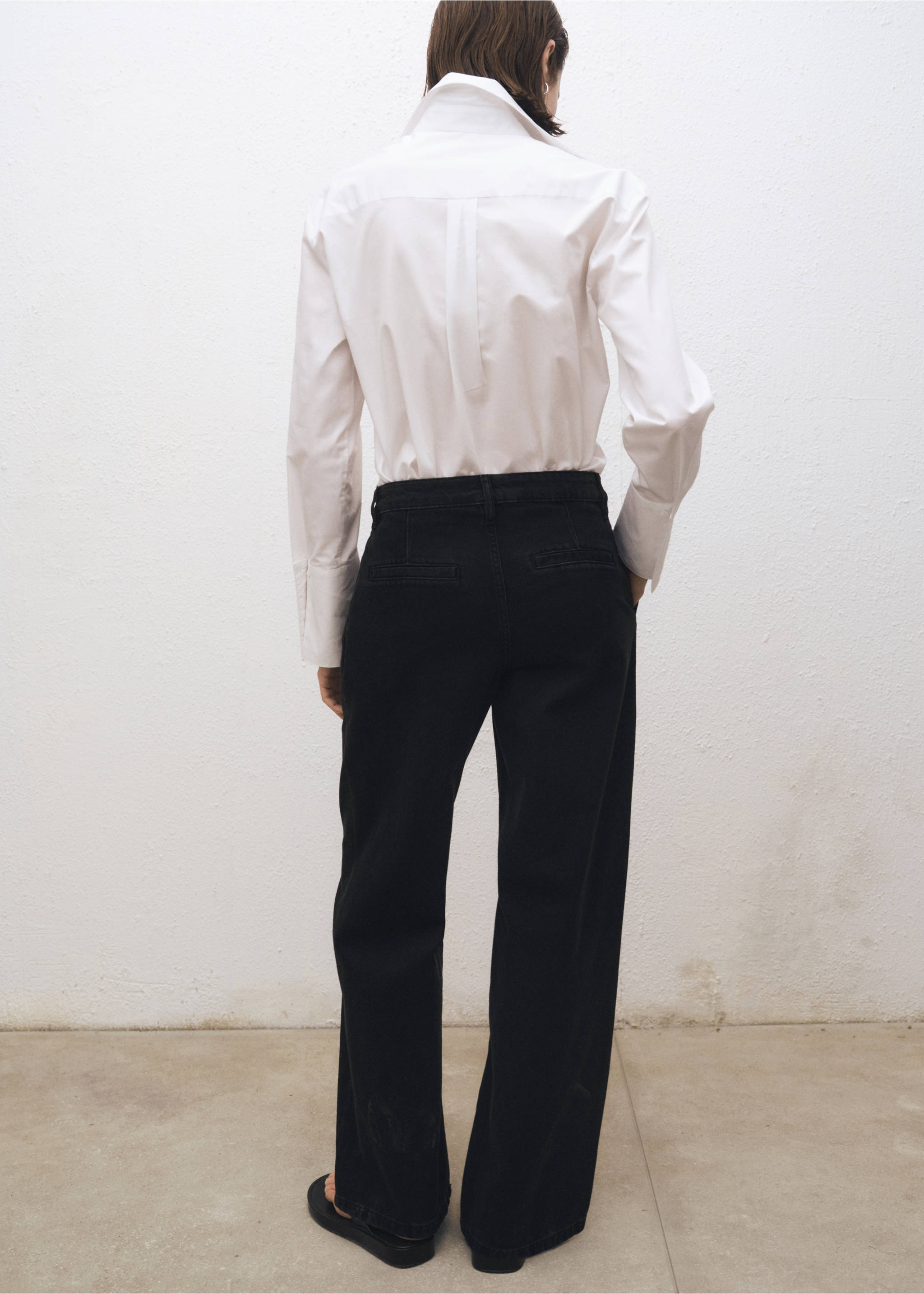 Wide leg pleated jeans - Reverse of the article, Black denim. Ref: 87080446-00.