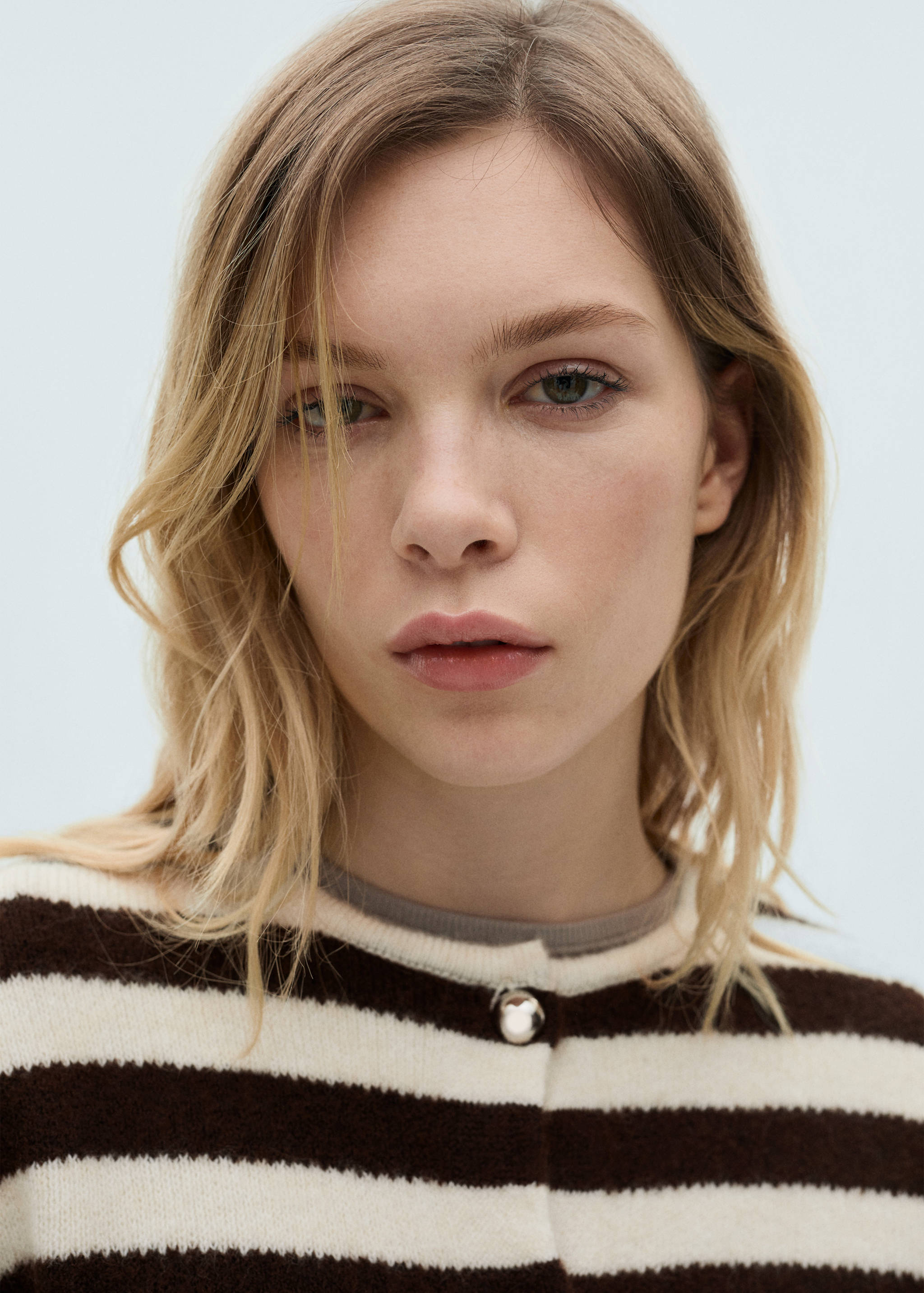 Striped cardigan with buttons - Details of the article 1