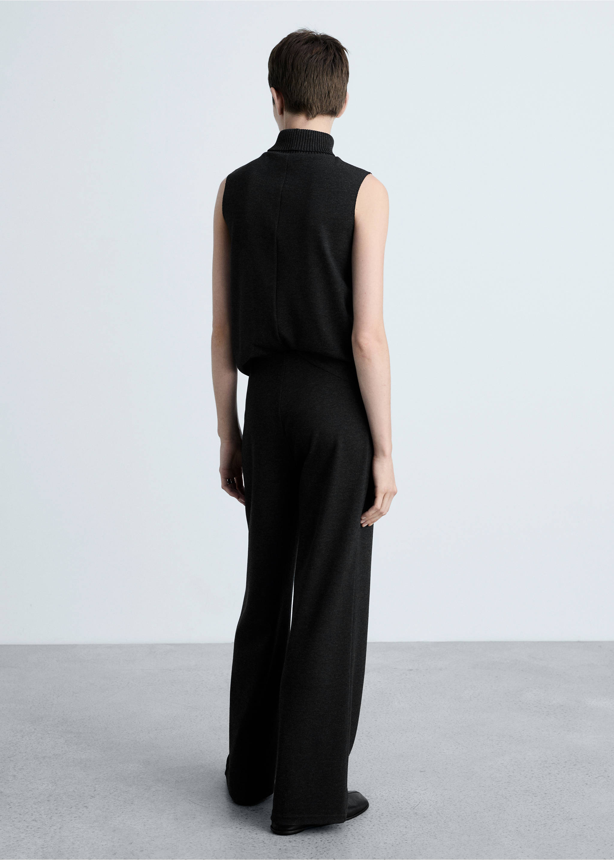 Fine-knit wide leg trousers - Reverse of the article, Dark Heather Grey. Ref: 87080456-00.