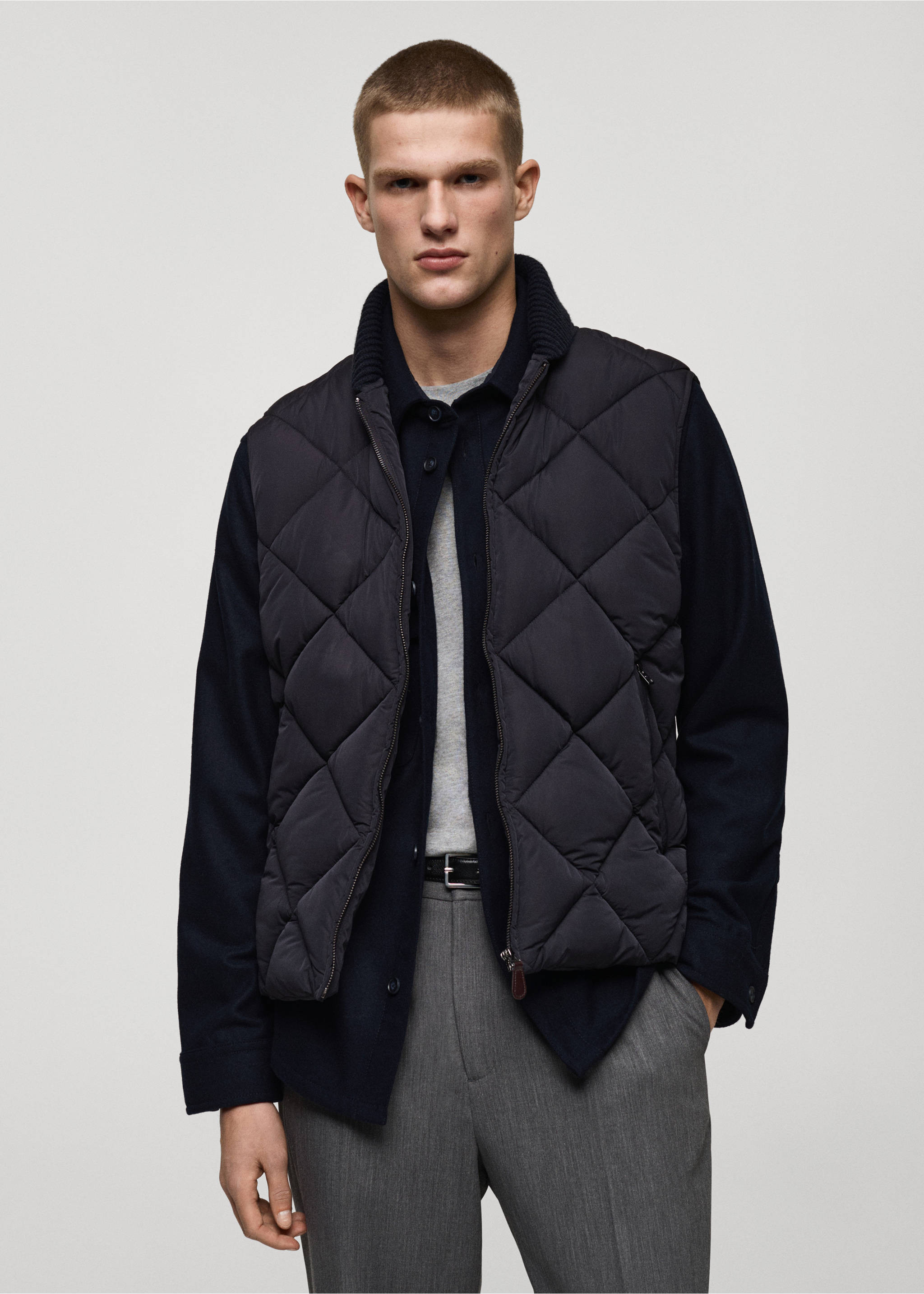 Water-repellent quilted gilet - Medium plane, Dark Navy. Ref: 87080573-00.