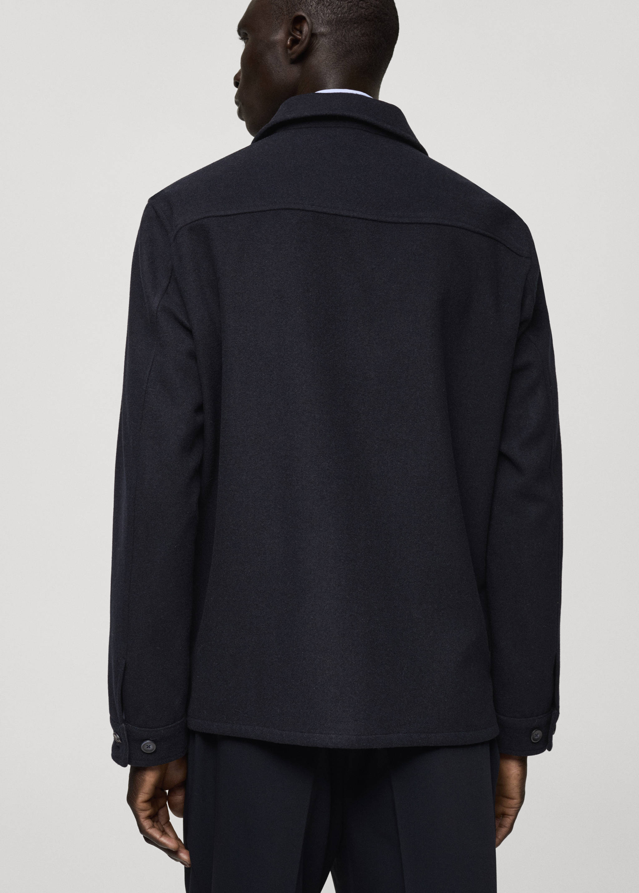 Flanellen overhemdjasje van een wolblend - Achterkant van het artikel