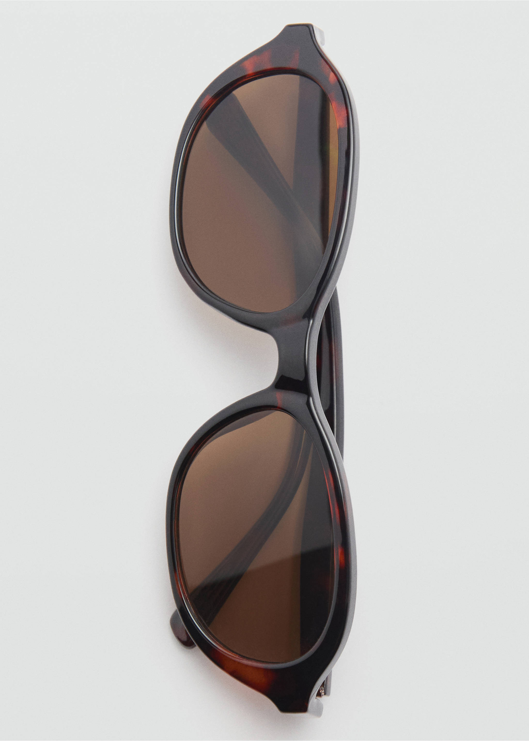 Gafas de sol montura ovalada - Detalle del artículo 2, Chocolate. Ref: 87080575-00.