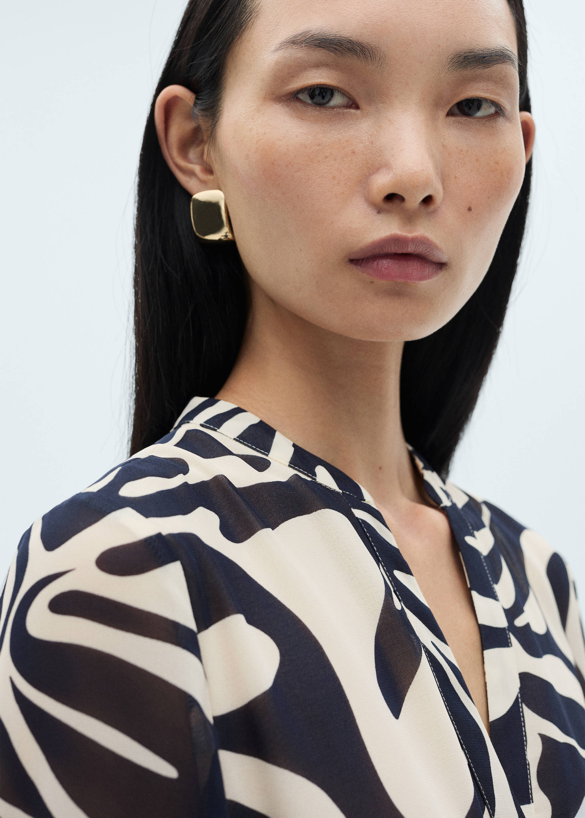 Ruffled printed dress - Details of the article 1