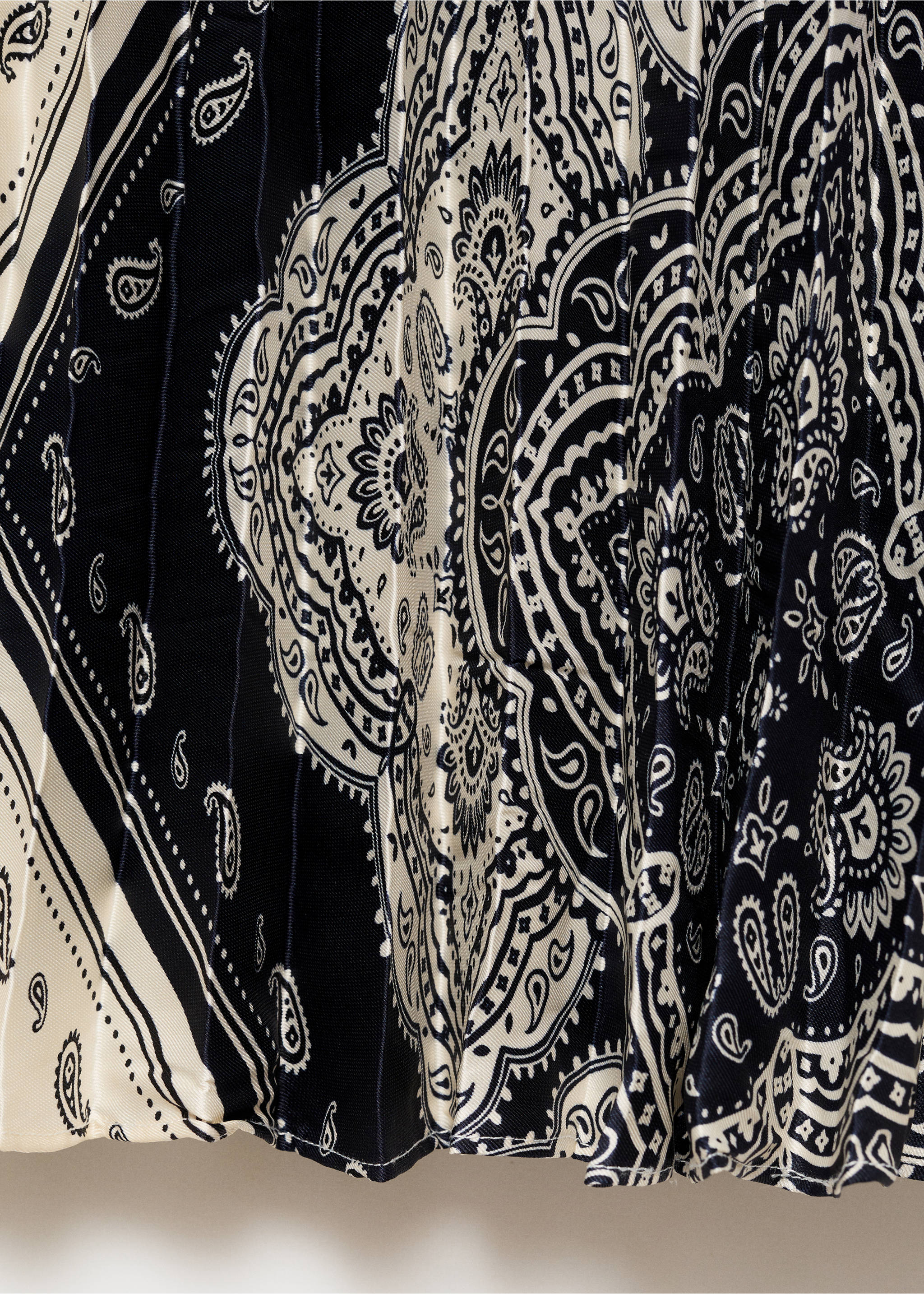 Paisley-print pleated skirt - Details of the article 0, Blue. Ref: 87080579-00.
