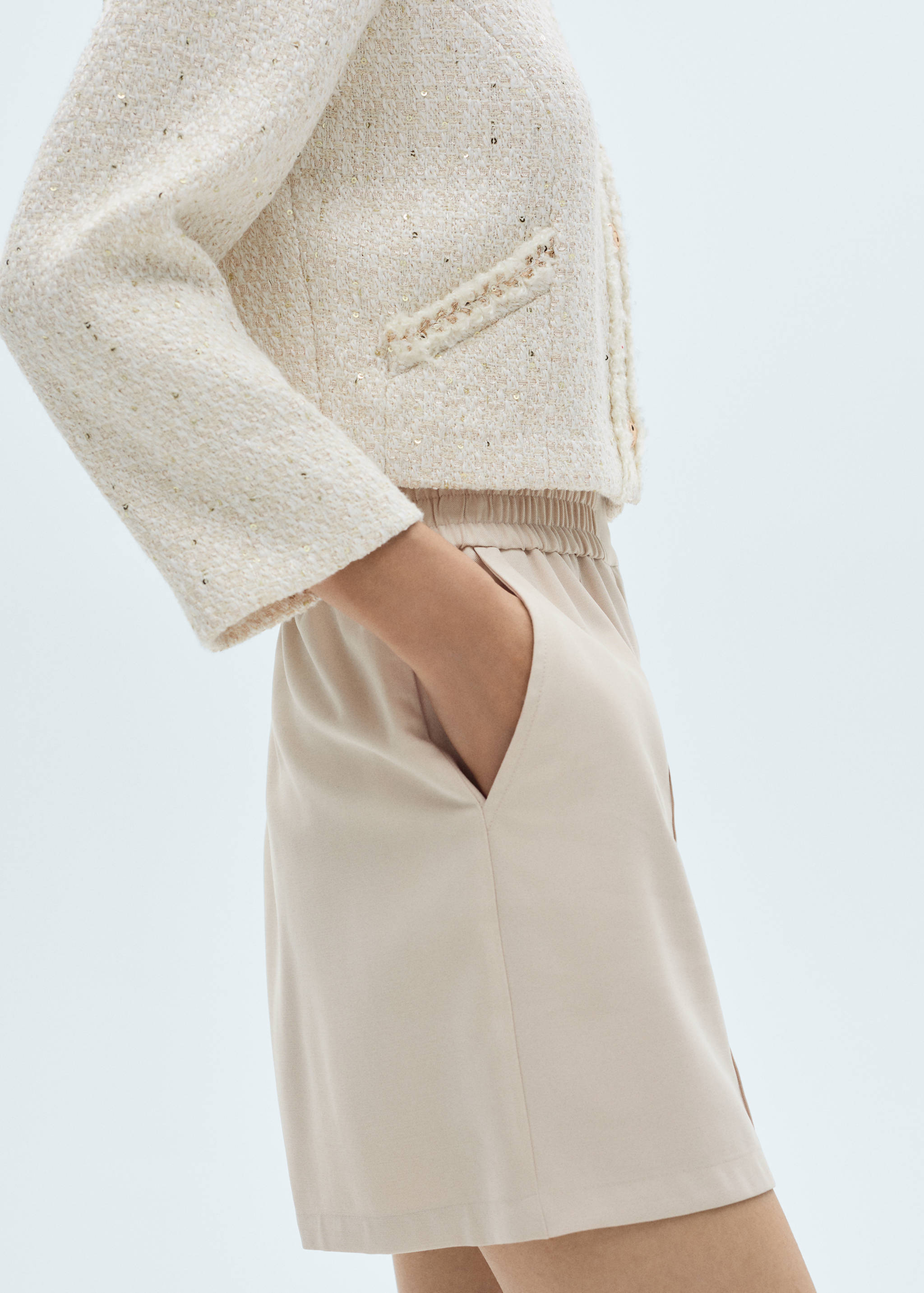 Elastic waist shorts - Details of the article 6