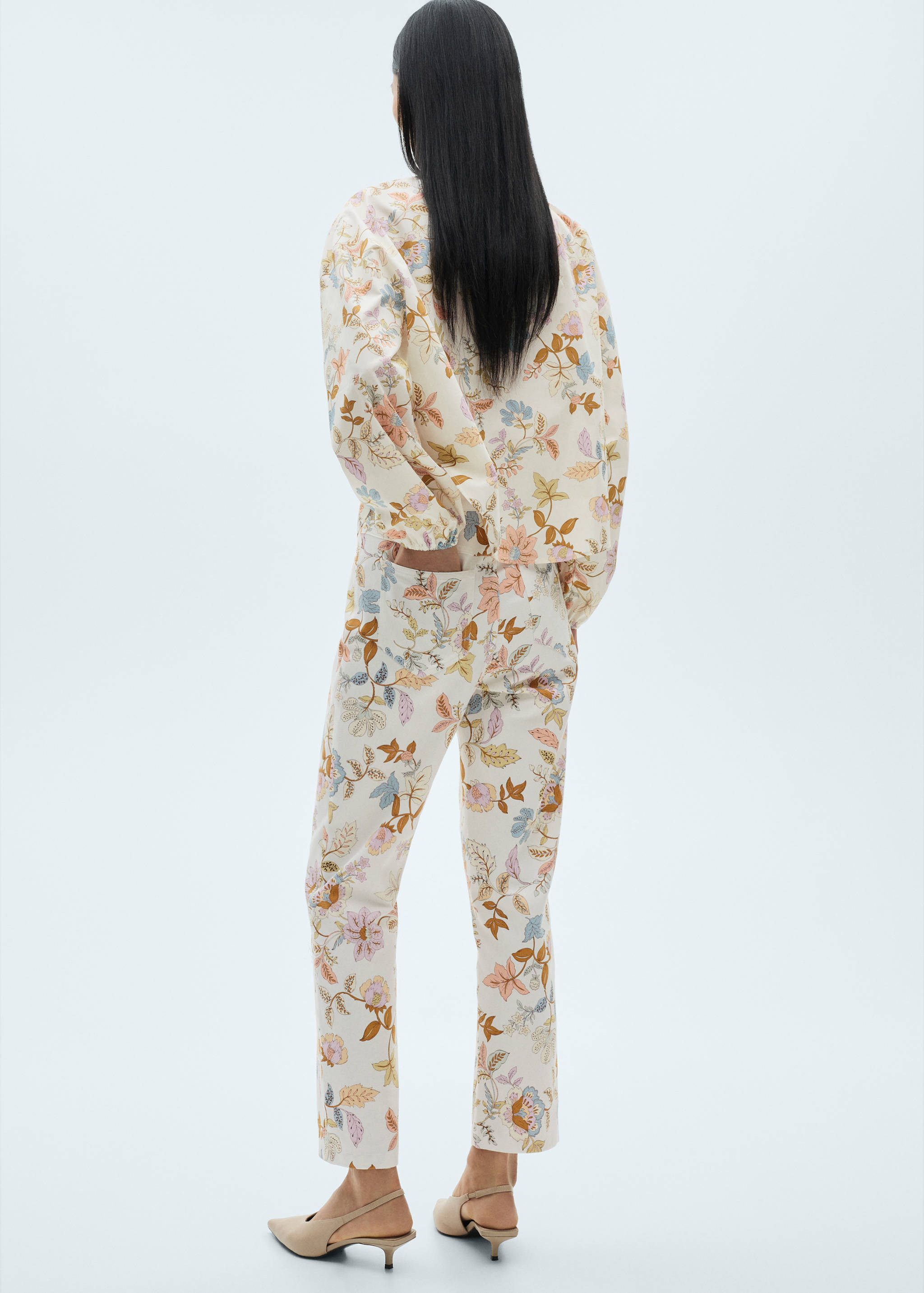 Floral print straight pants - Reverse of the article