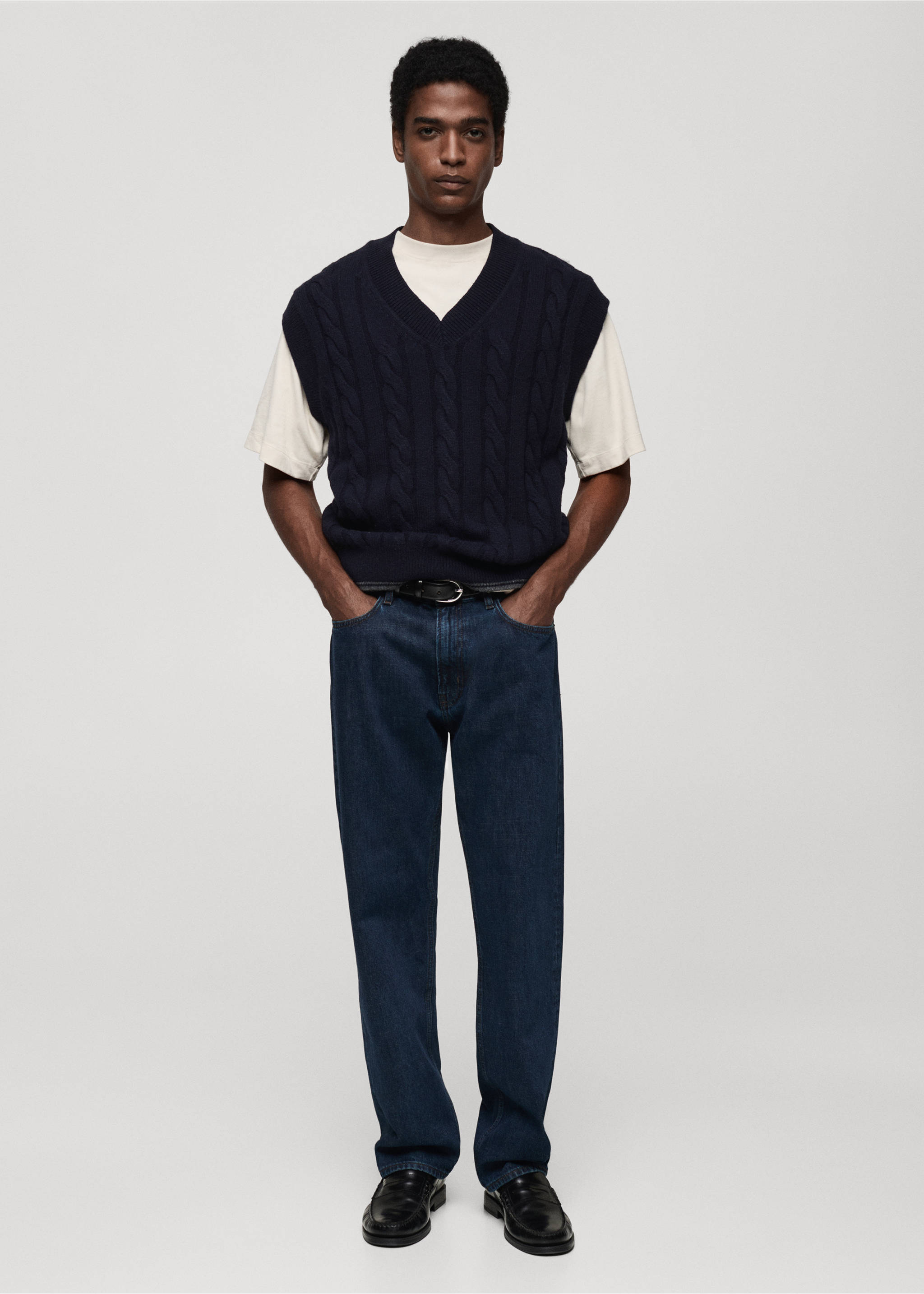 Pullunder aus Wollgemisch mit Zopfmuster - Allgemeine Ansicht, Dunkles Marineblau. Ref: 87080598-00.