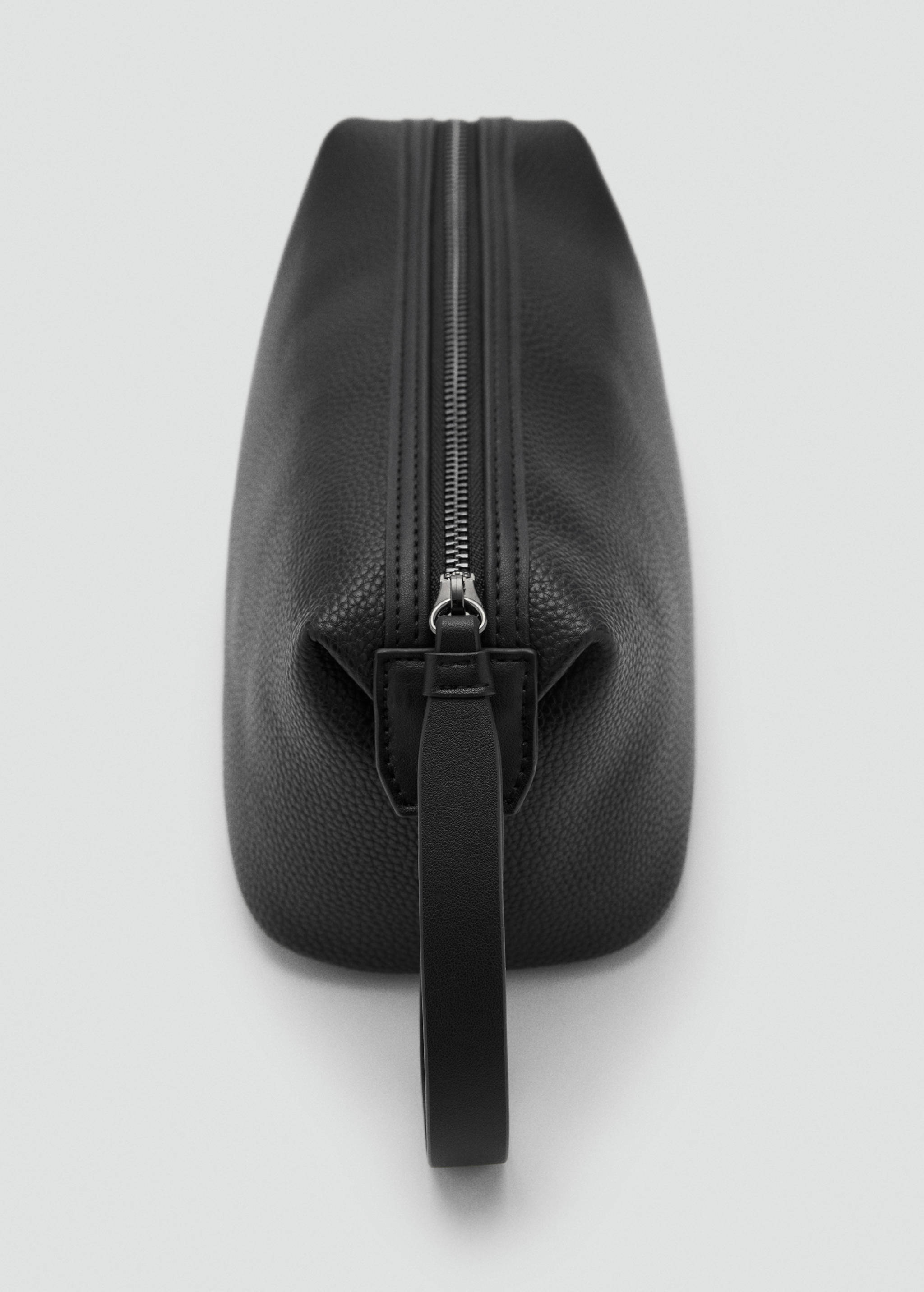 Contrast-strap pebbled cosmetic bag - Medium plane