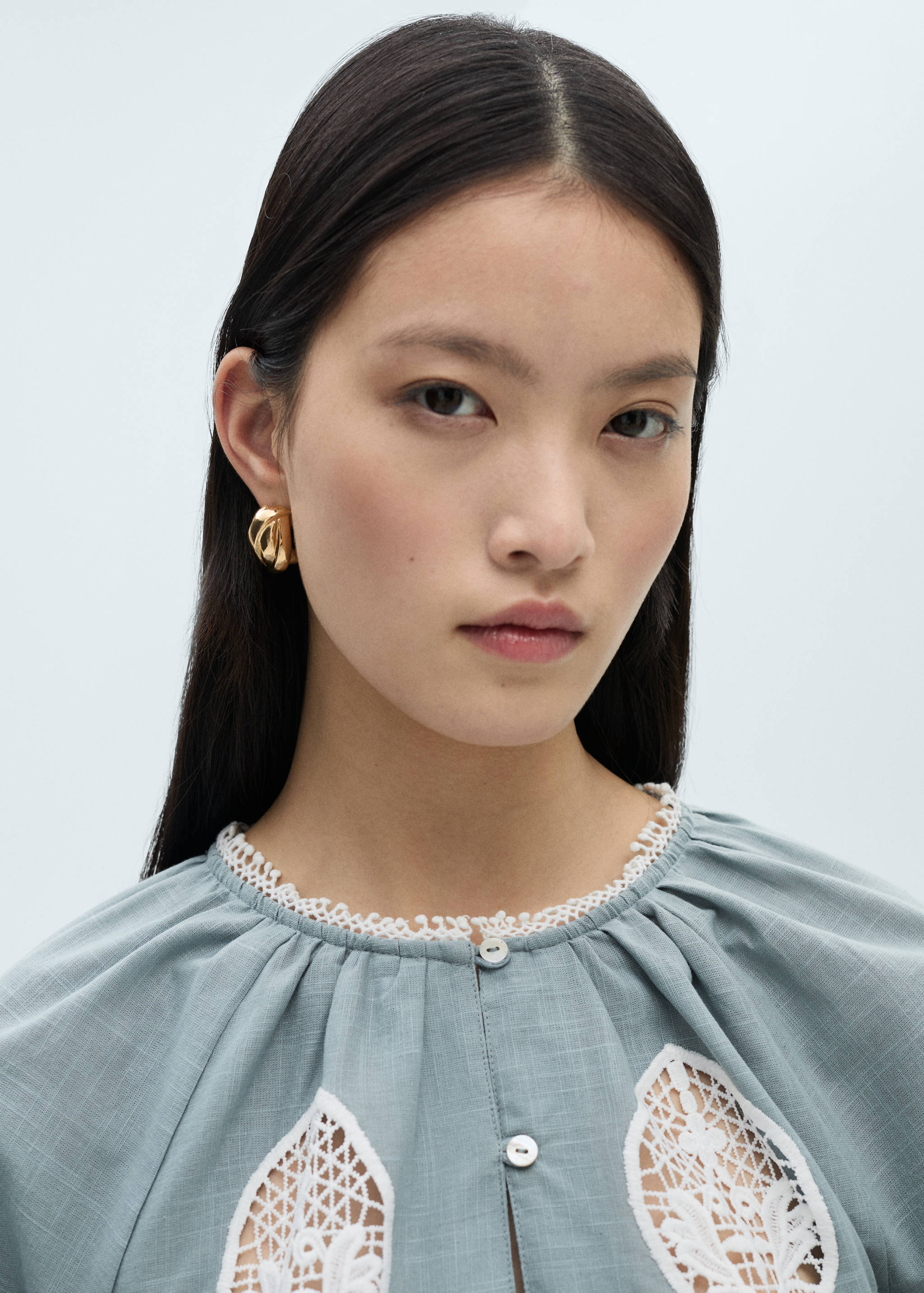 Blusa detalles bordados - Detalle del artículo 1