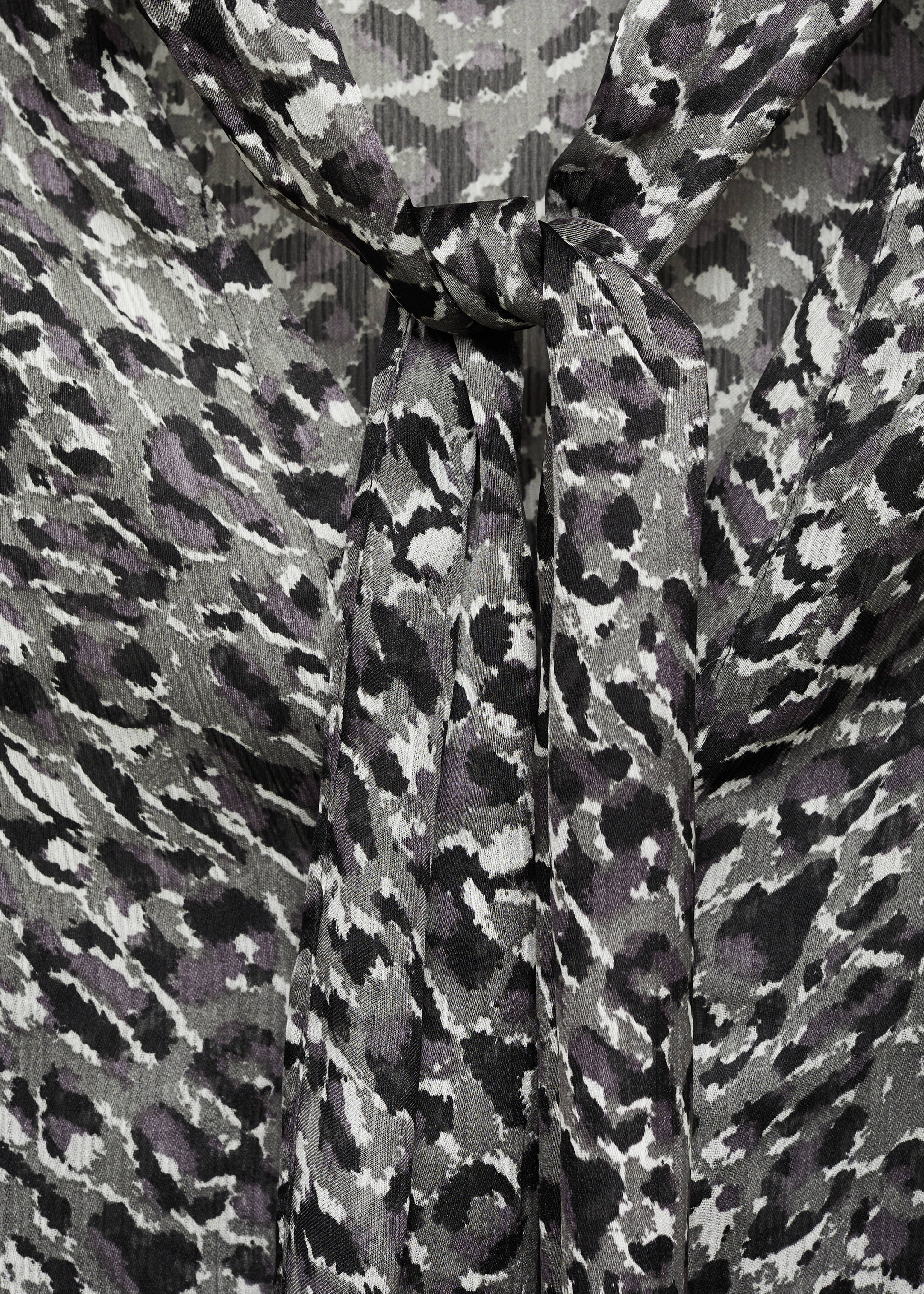 Animal-print blouse with bow neck - Details of the article 8, Black. Ref: 87080628-00.
