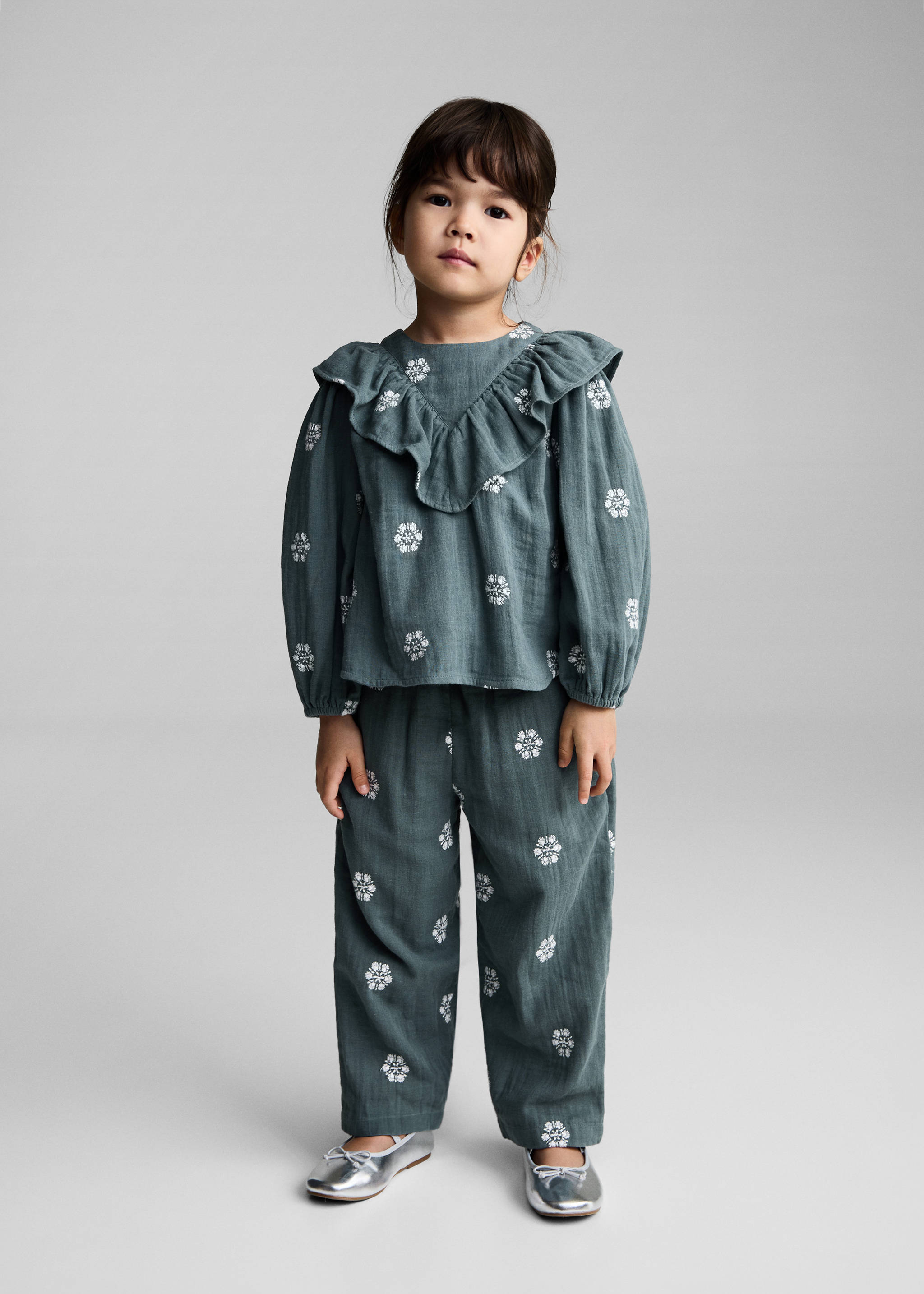 Bedrukte blouse met ruches - Overzichtstekening