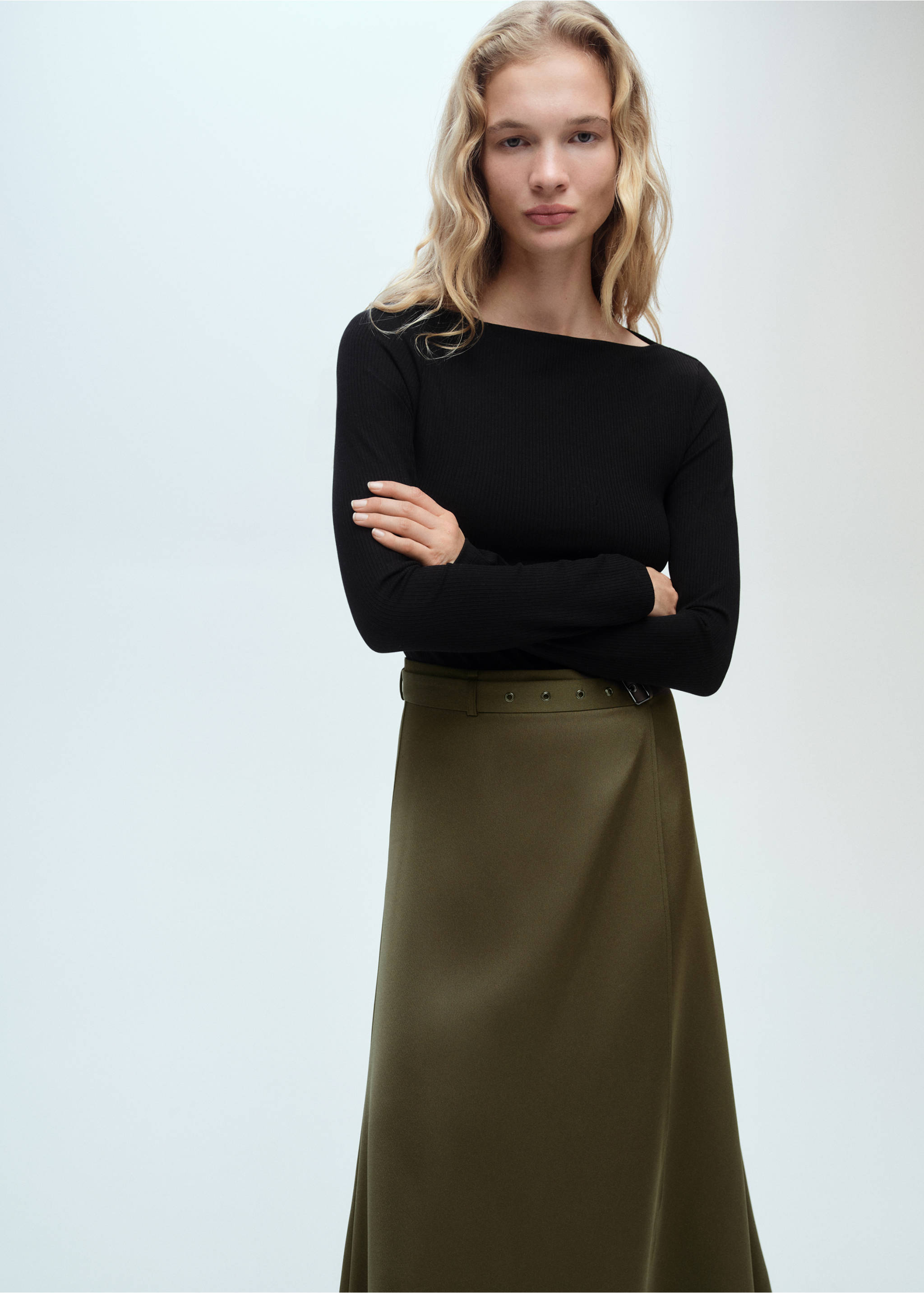 Combined woven dress with belt - Medium plane, Khaki. Ref: 87080639-00.