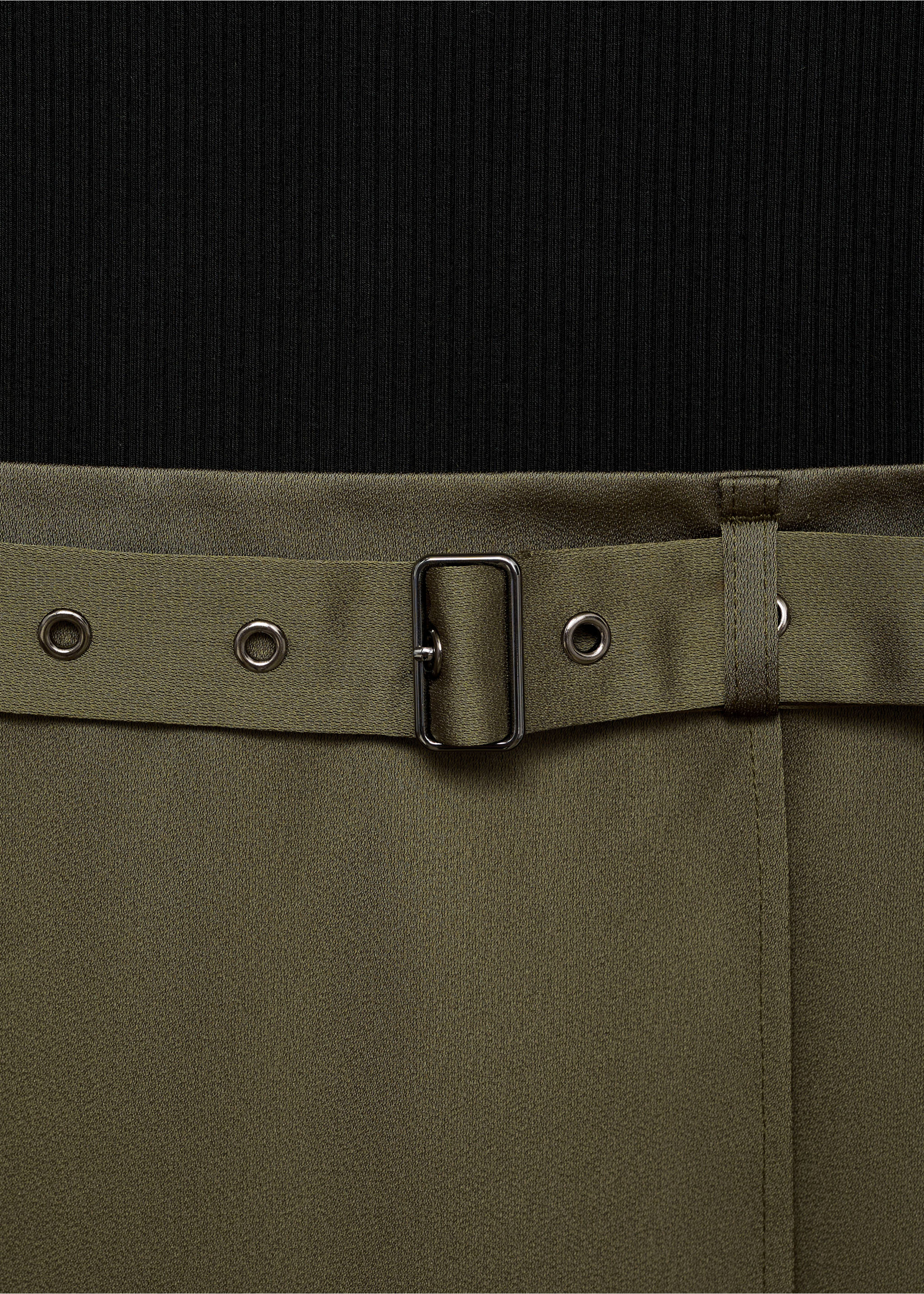 Combined woven dress with belt - Details of the article 8, Khaki. Ref: 87080639-00.