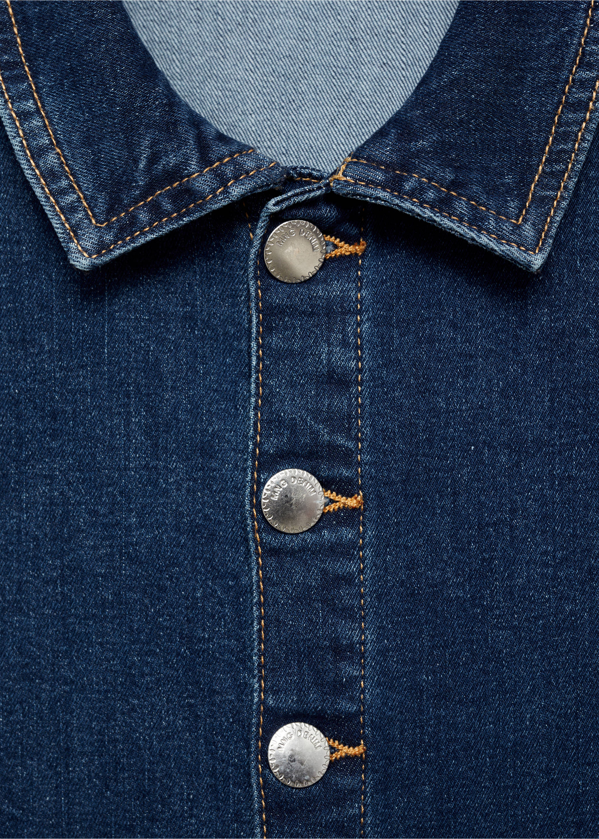 Ausgestellter Jeansoverall - Detail des Artikels 8, Mittelblau. Ref: 87081046-00.